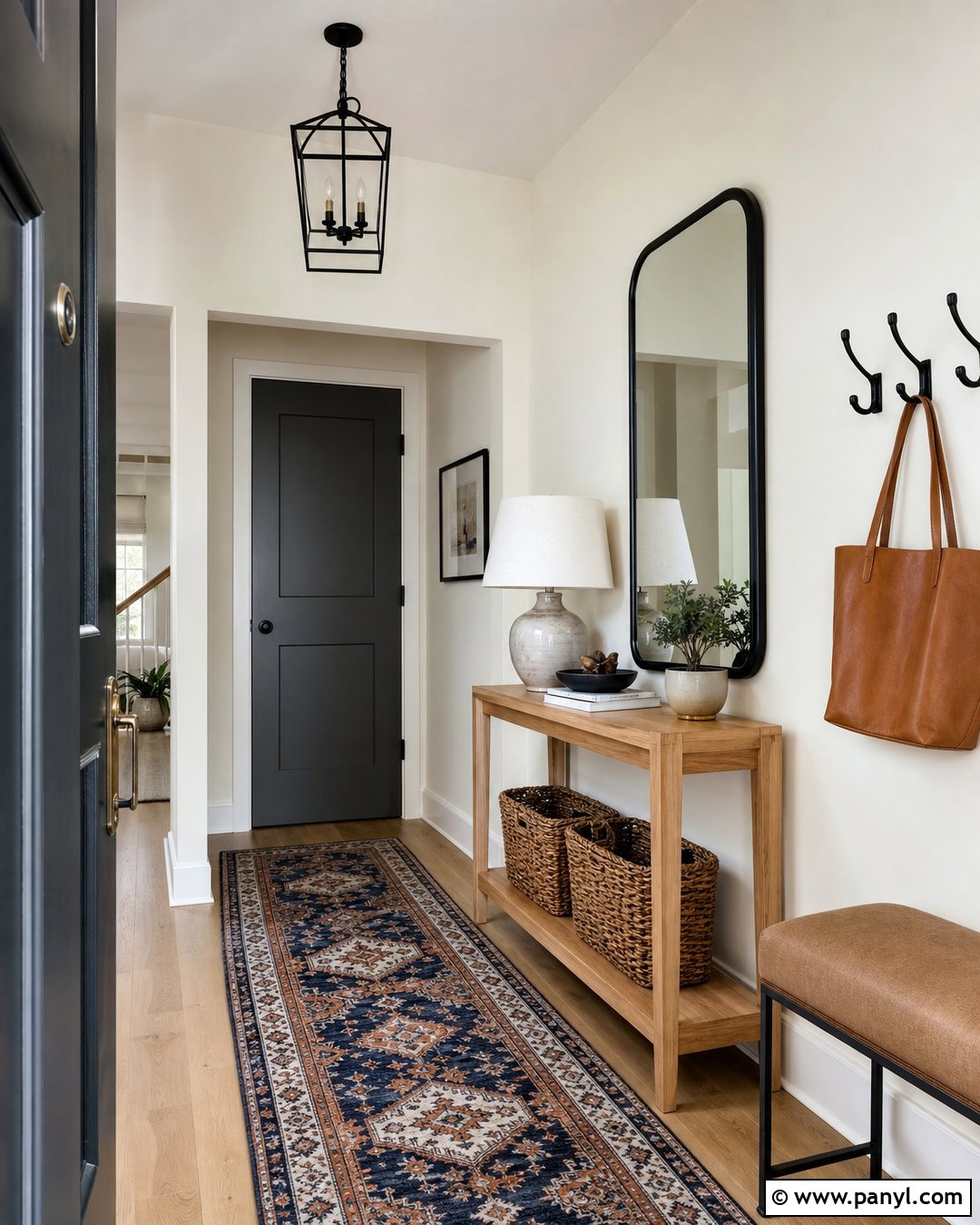 Alabaster Walls In An Entryway - 25 Sherman Williams Alabaster Walls
