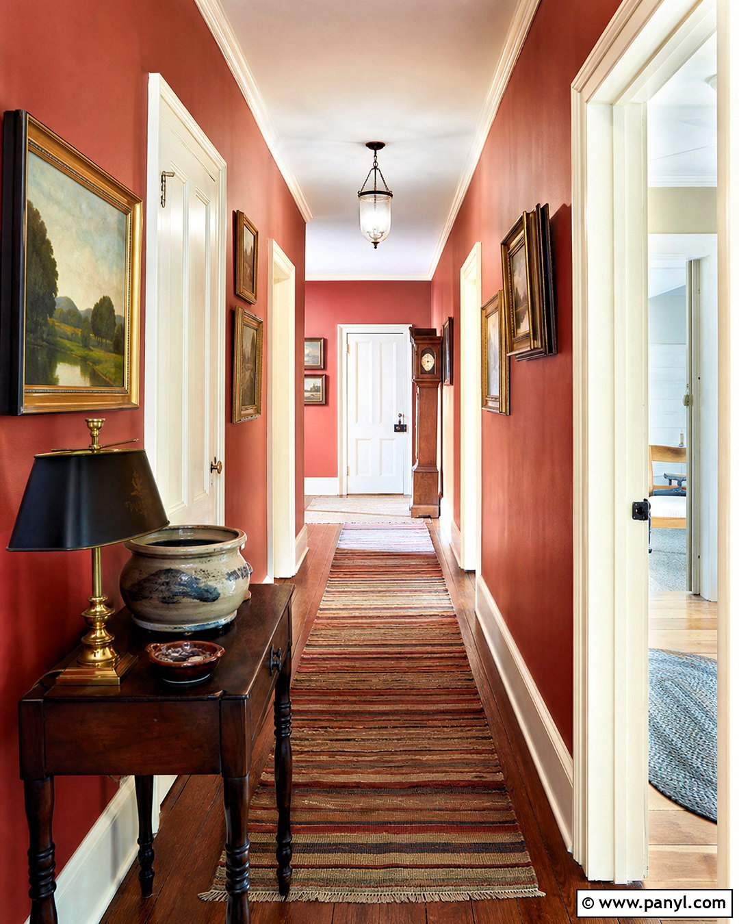 Antique Red Hallway - 20 antique red home decor ideas