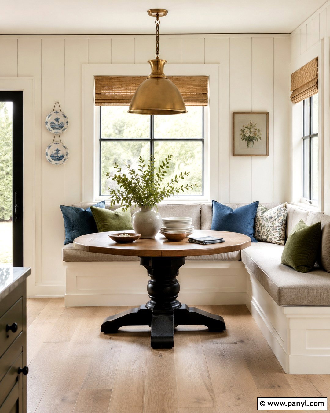 Benjamin Moore Simply White Shiplap Breakfast Nook - 20 Best White For Shiplap Walls