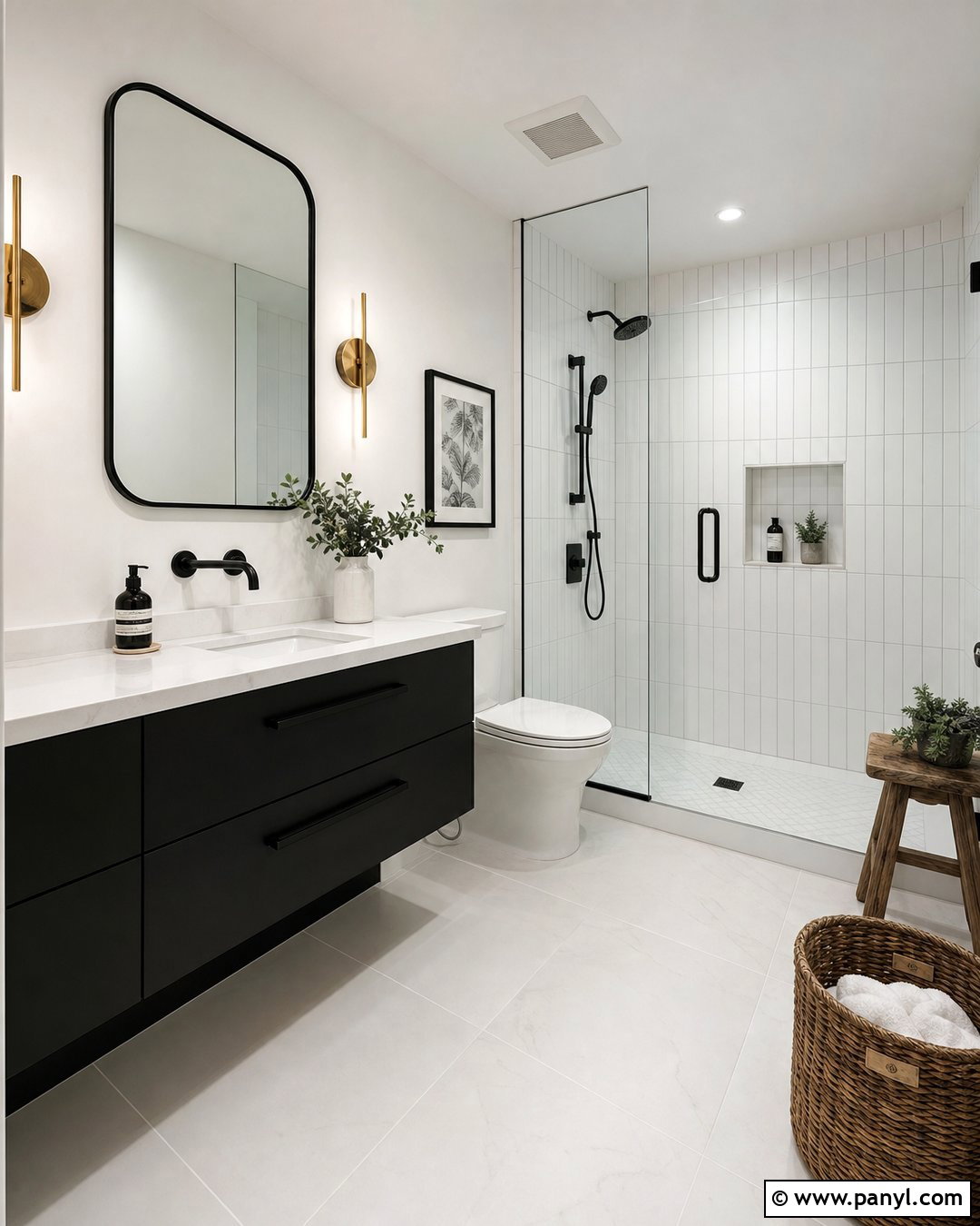 Black And White Bathroom With Black Baseboards - 20 White Walls Black Baseboards
