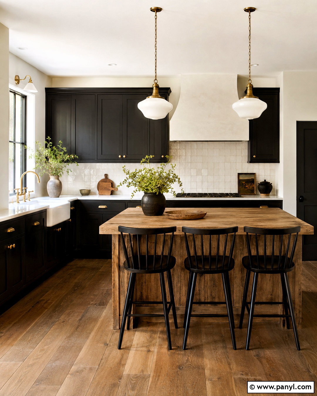 Black Farmhouse Kitchen - 20 black kitchen interior ideas