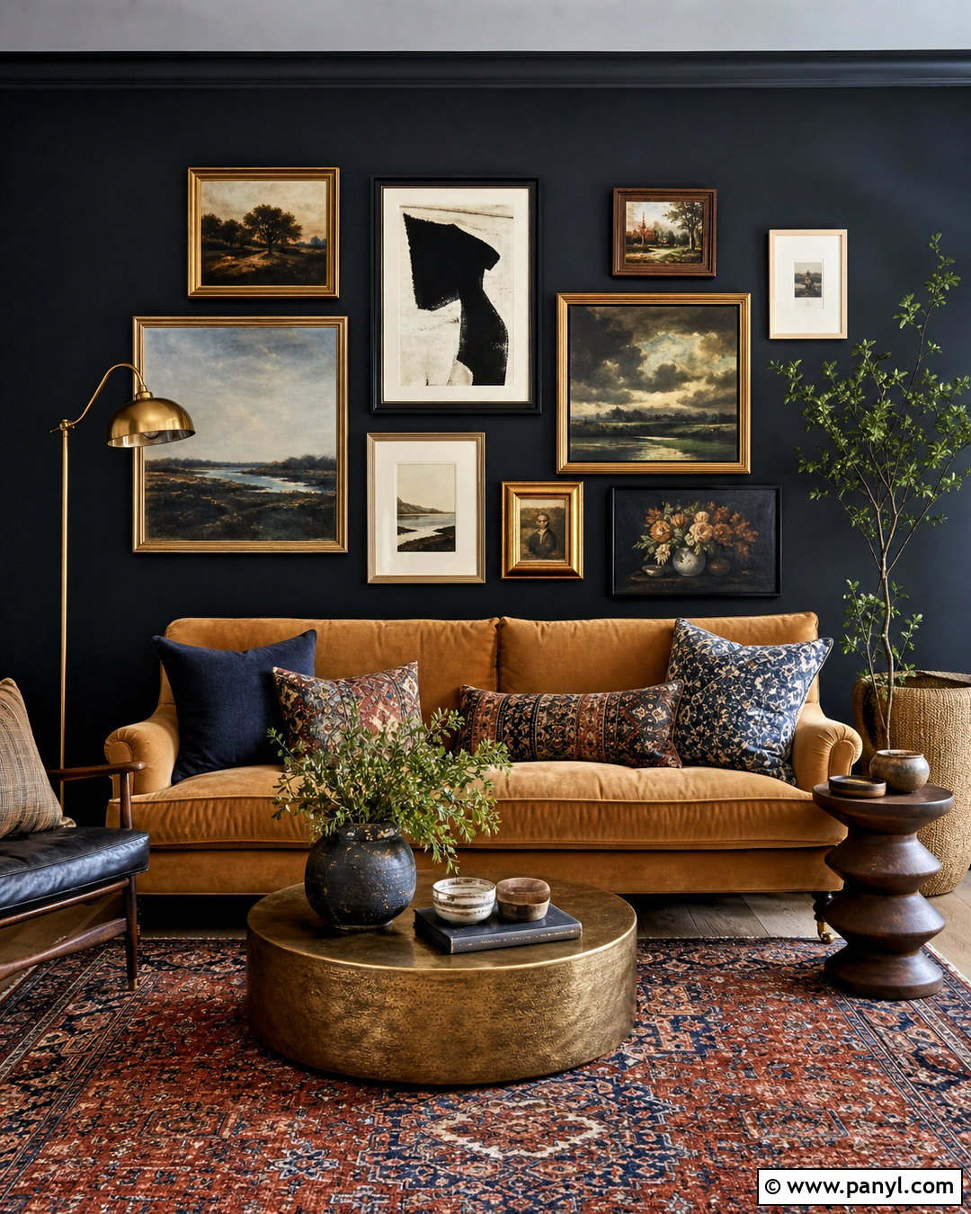 Black Gallery Wall - 20 black wall background ideas