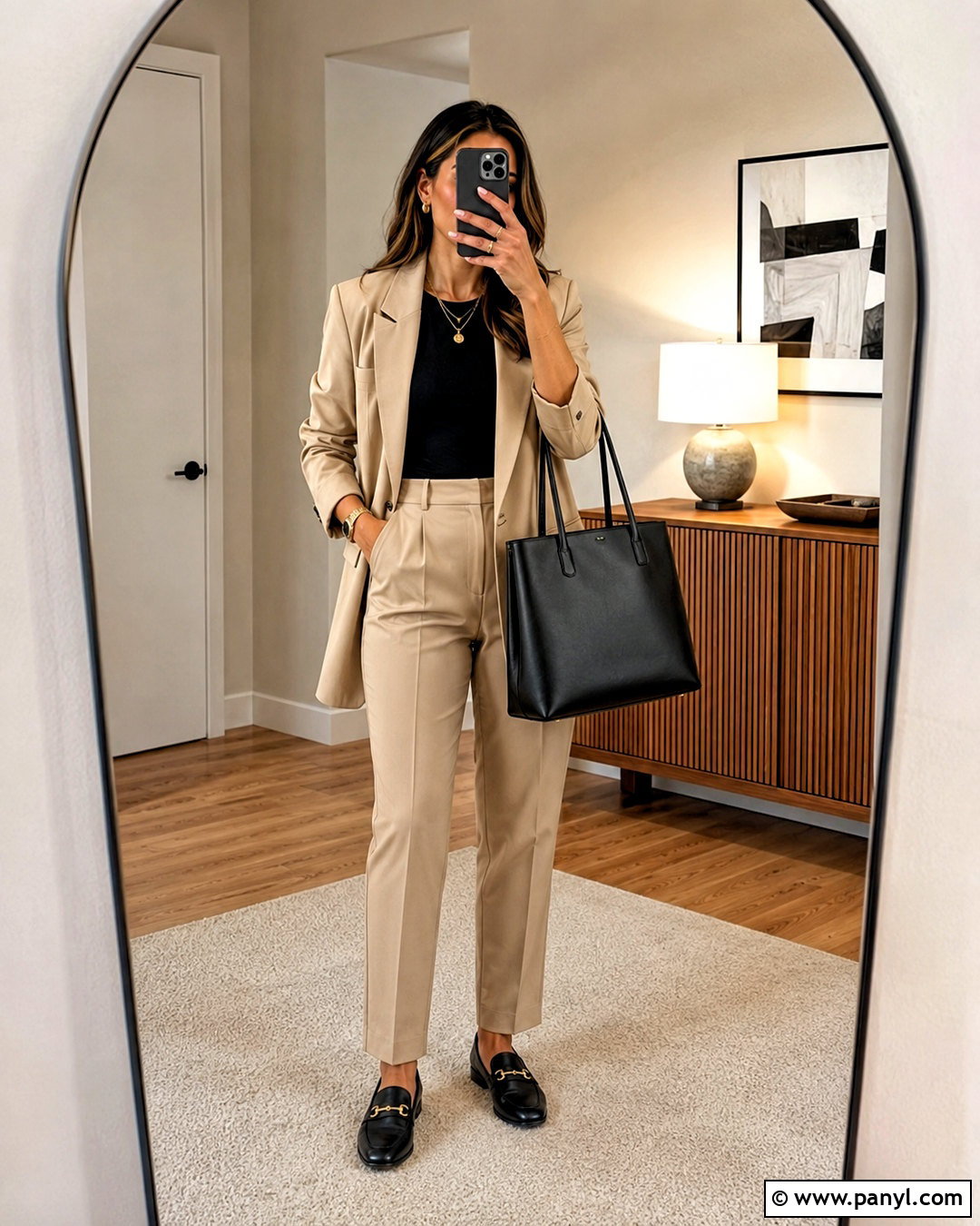 Blazer Mirror Selfie - 20 mirror selfie ideas
