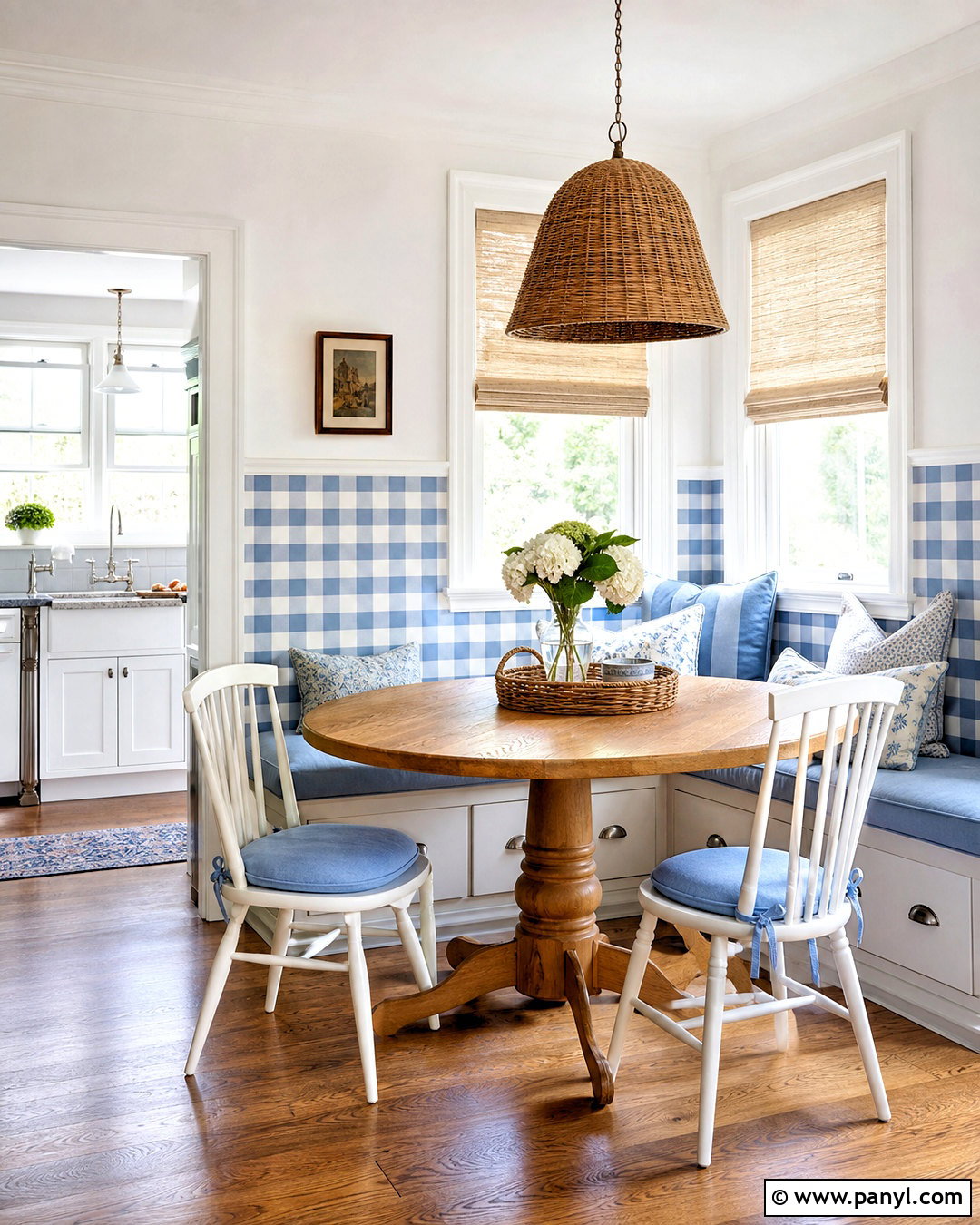 20 Wallpaper on Bottom Half of Wall Ideas for Chic Rooms