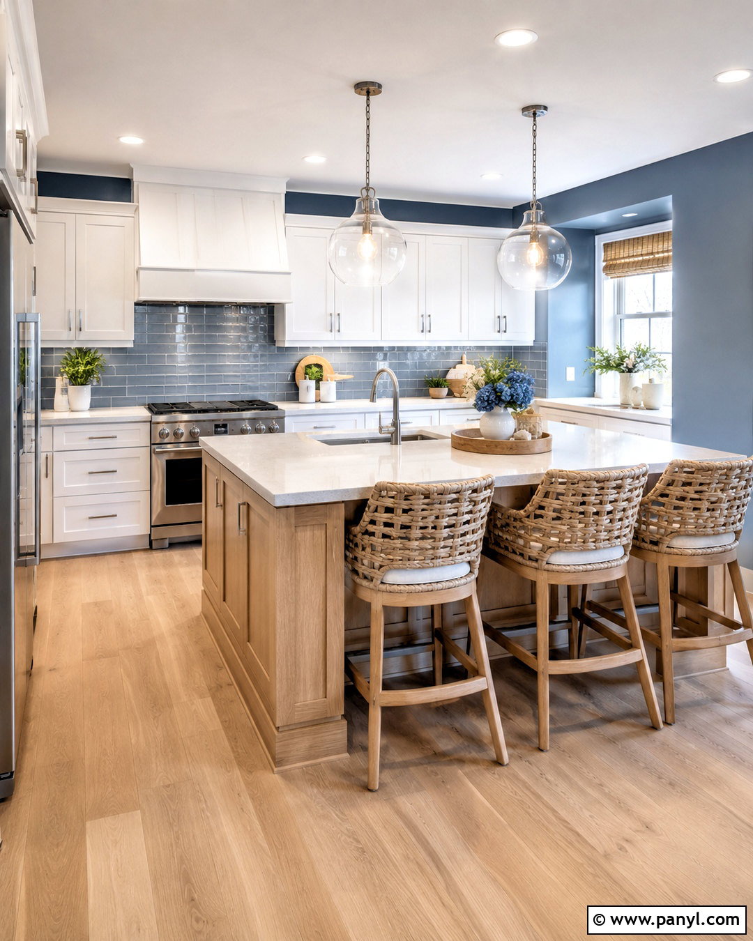 Blue White Wall Color - 20 West Facing Wall Colors