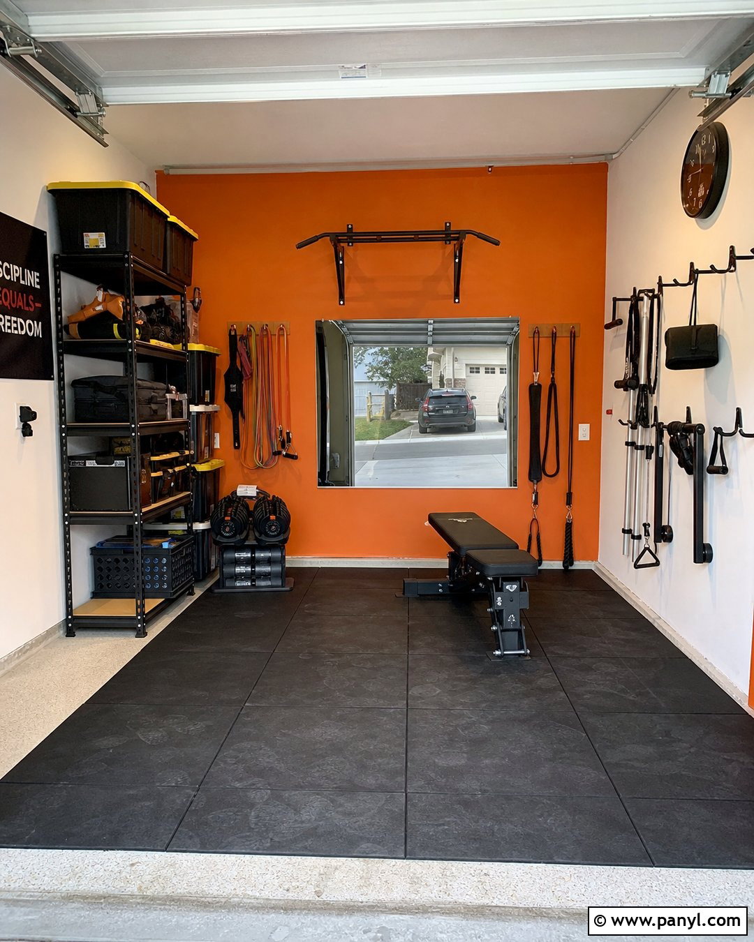 Budget Orange Garage Workout Space - 20 Orange Accent Wall Gym Ideas