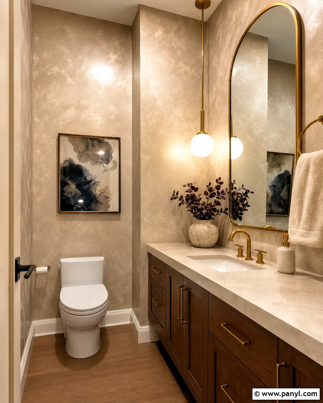 Champagne Metallic Sponge Painted Walls - 20 sponge painting walls ideas