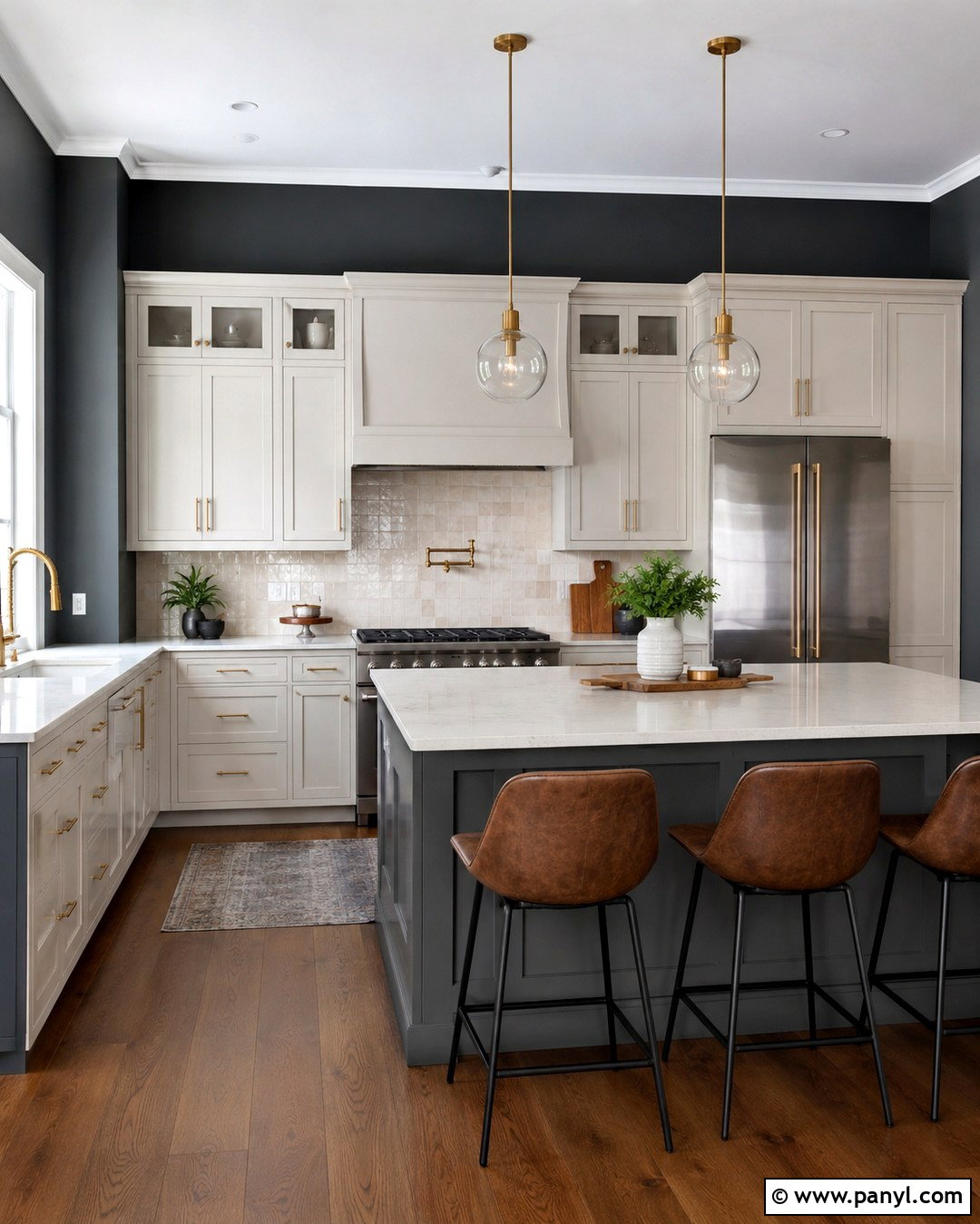 Charcoal Grey Kitchen Walls With Brass Accents - 20 Charcoal Grey Kitchen Walls