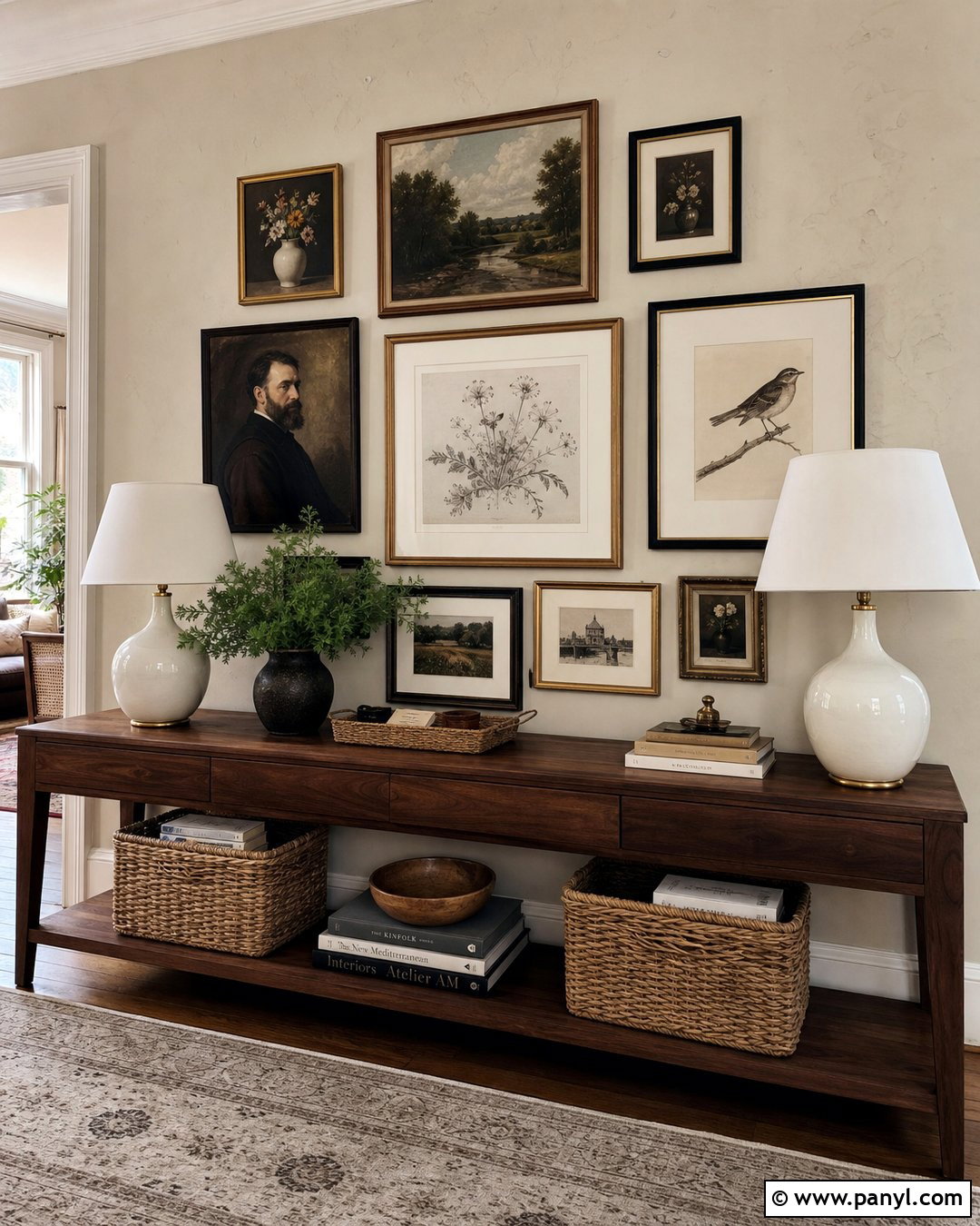 Chipped Paint Wall Gallery Display - 20 Chipped Paint On Wall Ideas