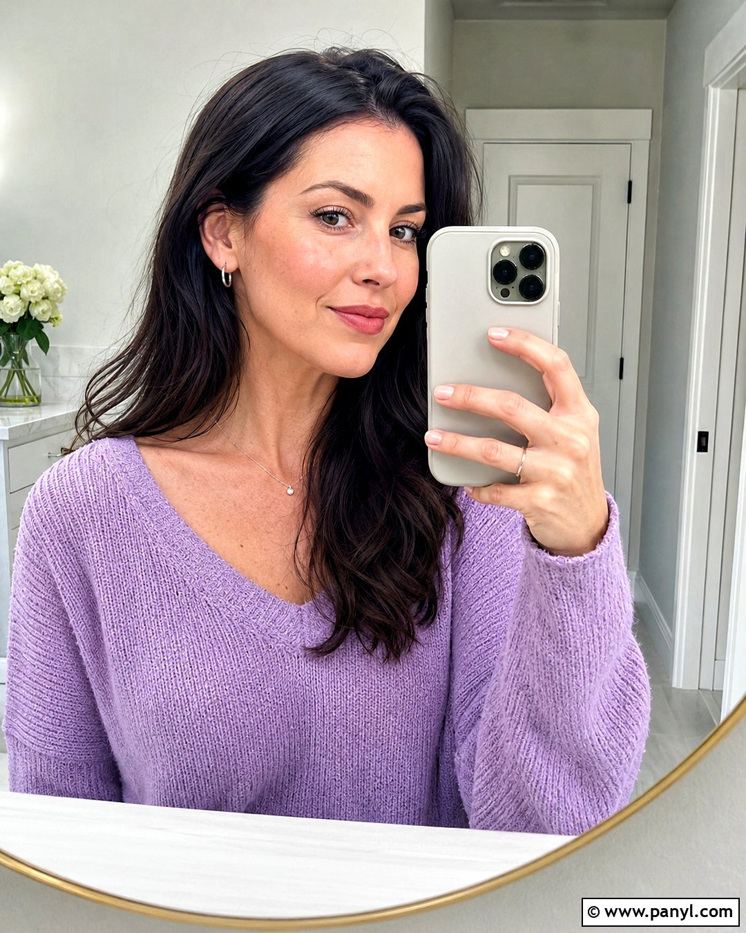 Close Up Mirror Selfie - 20 mirror selfie ideas