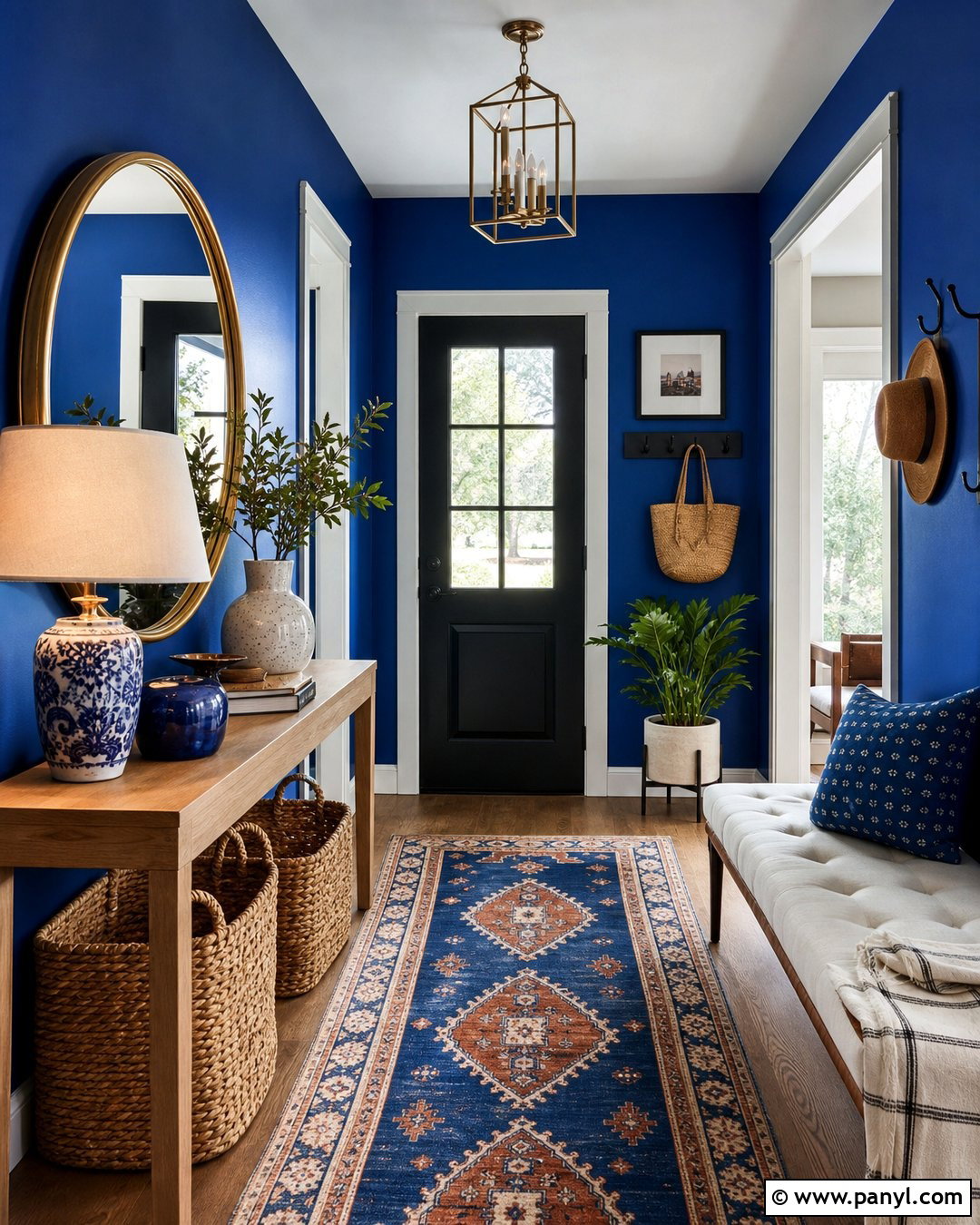 Cobalt Blue Entryway - 30 blue walls room ideas