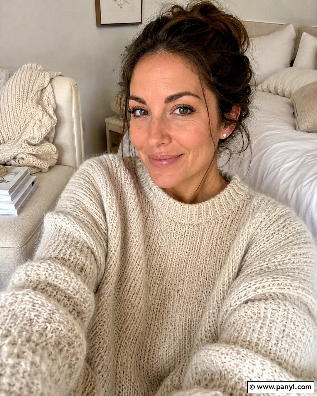 Cozy Sweater Selfie - 20 pretty selfies