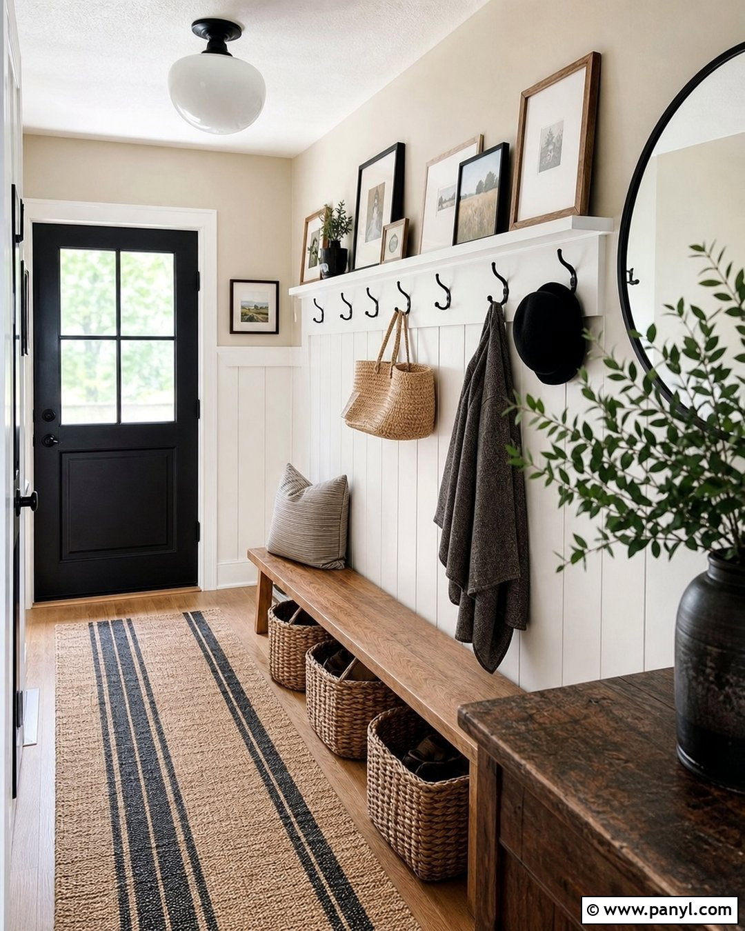 Cream Walls With White Board And Batten - 20 Cream Wall White Trim Ideas