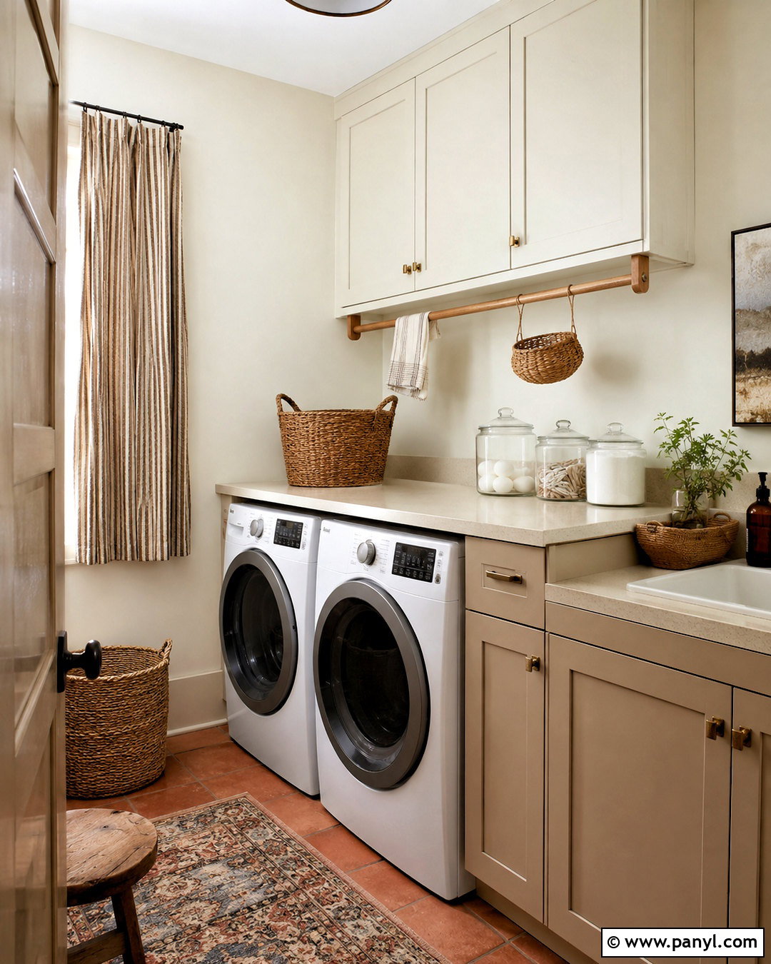 Cream White Laundry Room With Terracotta Tile - 20 cream white paint ideas
