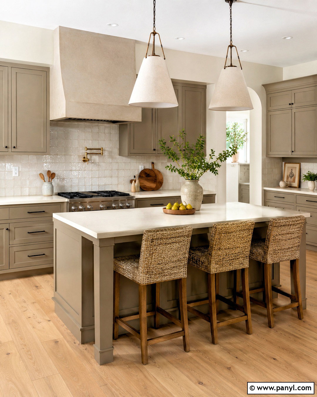 Creamy Off-White Kitchen Paint Color - 20 neutral kitchen paint colors