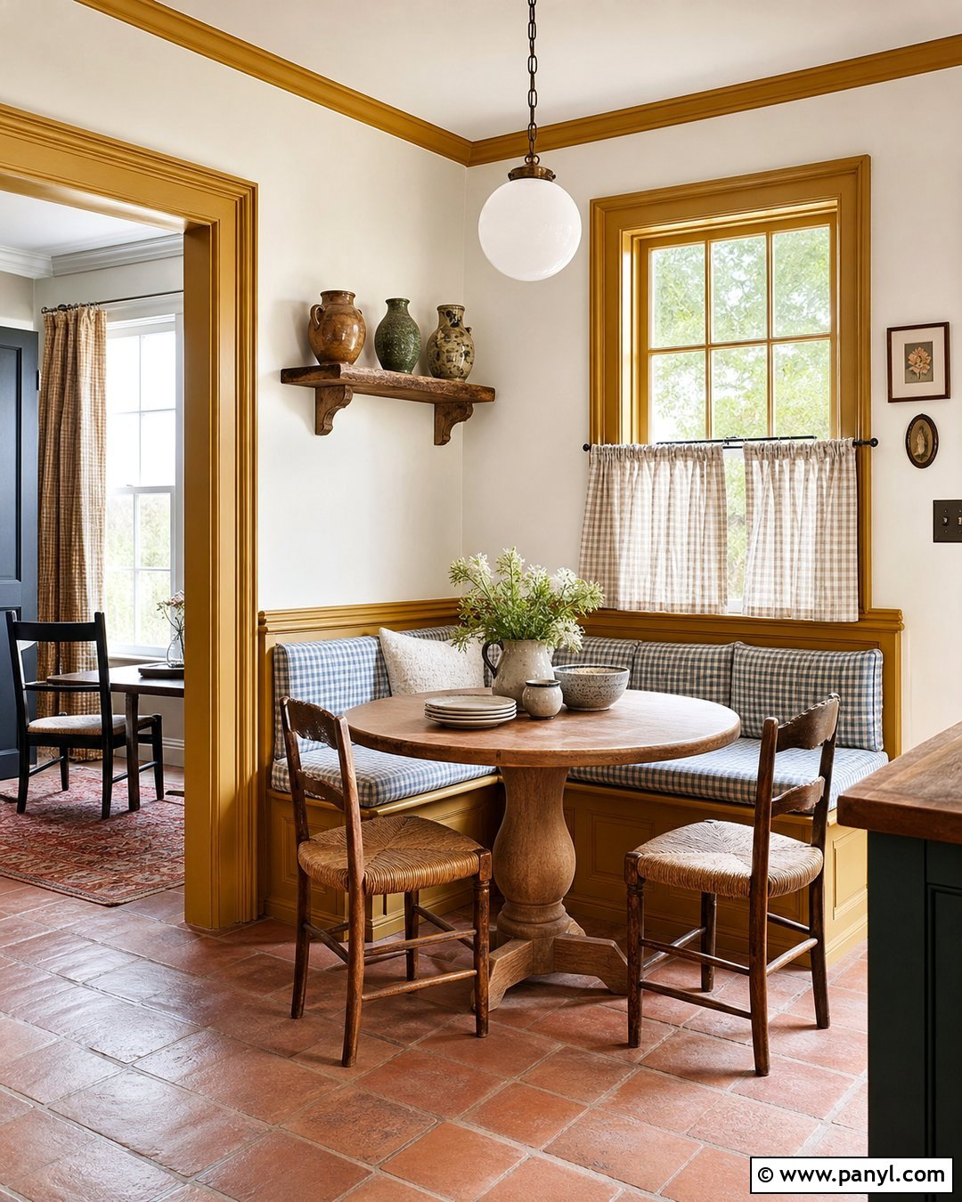 Creamy White Walls With Mustard Trim - 20 Light Walls Colored Trim Ideas