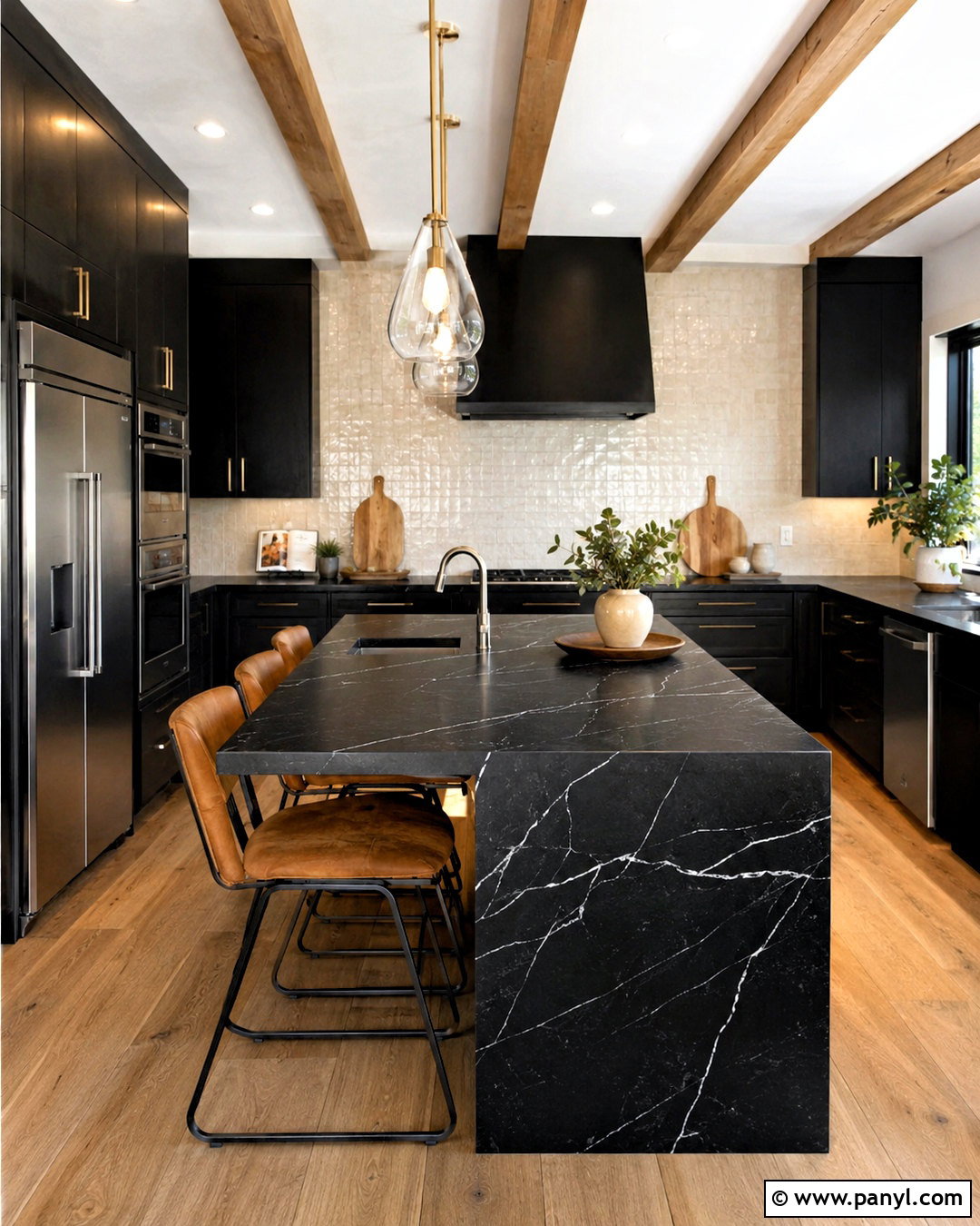 Dark Black Kitchen - 20 dark interiors
