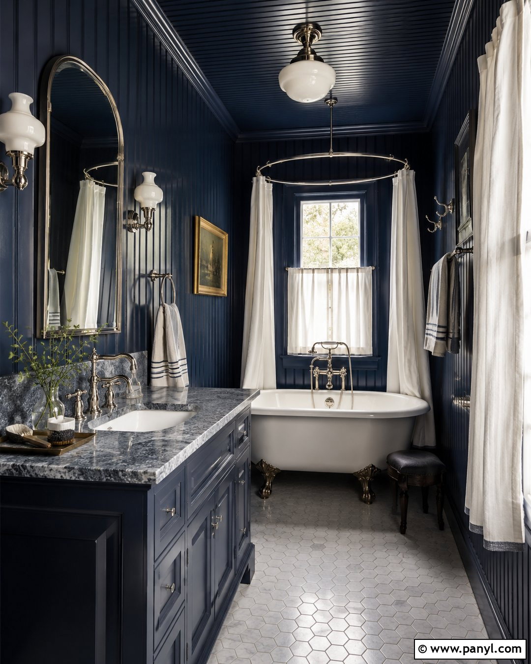 Dark Blue Beadboard Bathroom - 20 Vintage Bathroom With Dark Walls