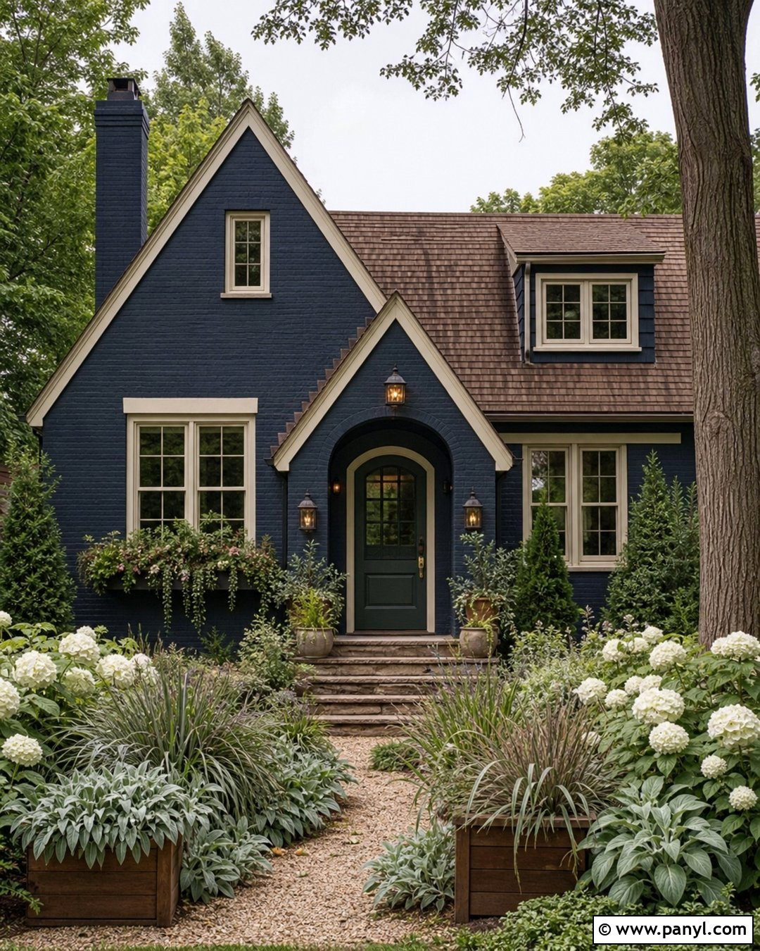 Dark Blue Brick With Green Front Door - 20 Dark Blue Painted Brick Ideas