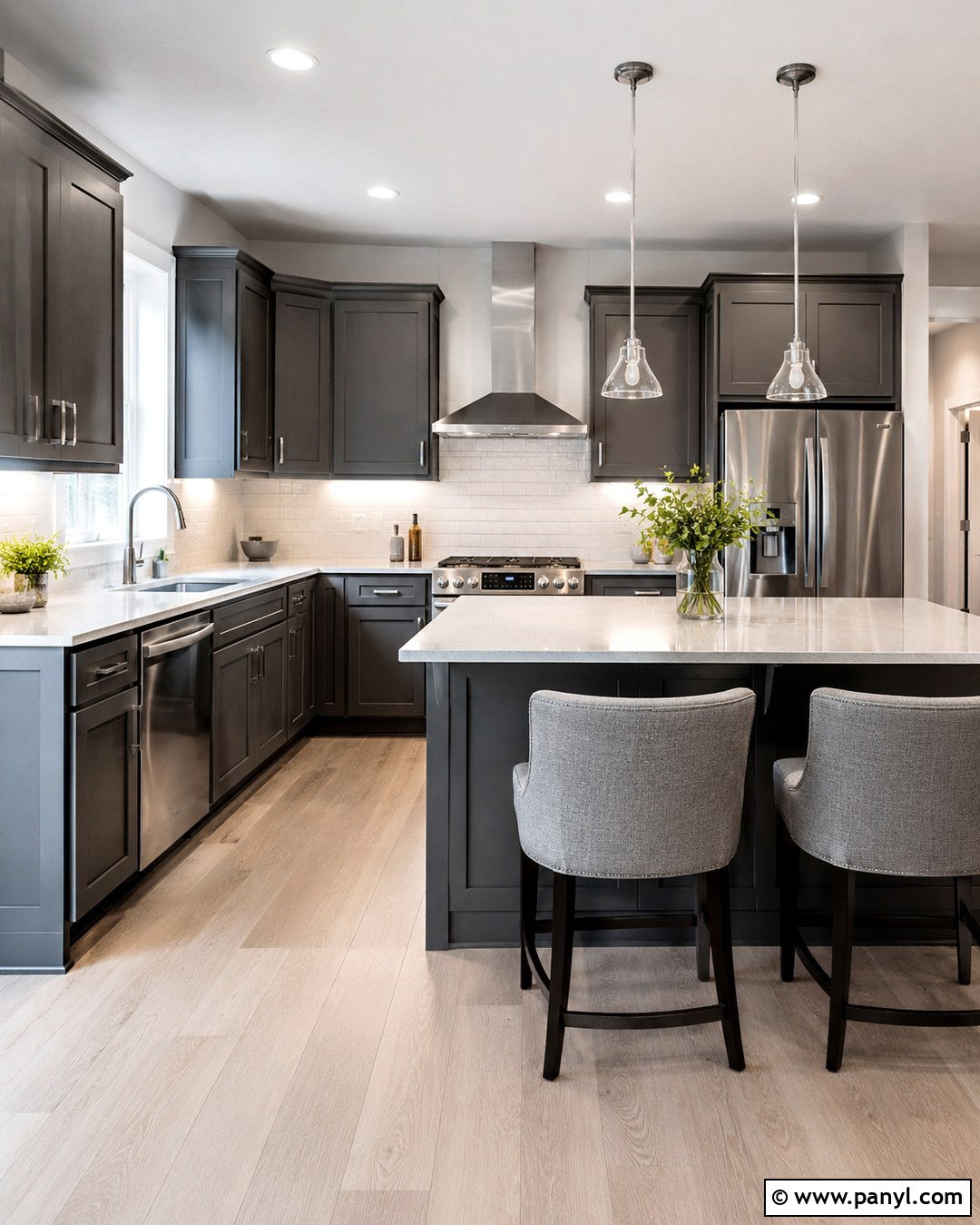 Dark Gray Cabinets With Stainless Steel Appliances - 20 Light Gray Walls Dark Gray Cabinets