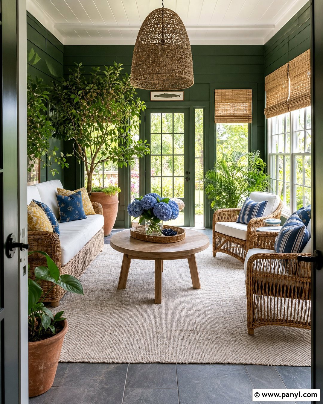 Dark Green Sunroom Walls - 45 dark green walls