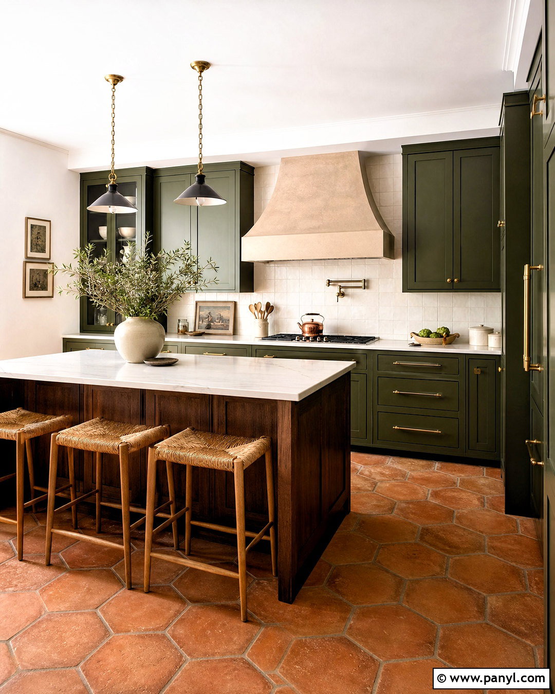 Deep Green Kitchen - 20 vibrant kitchen ideas