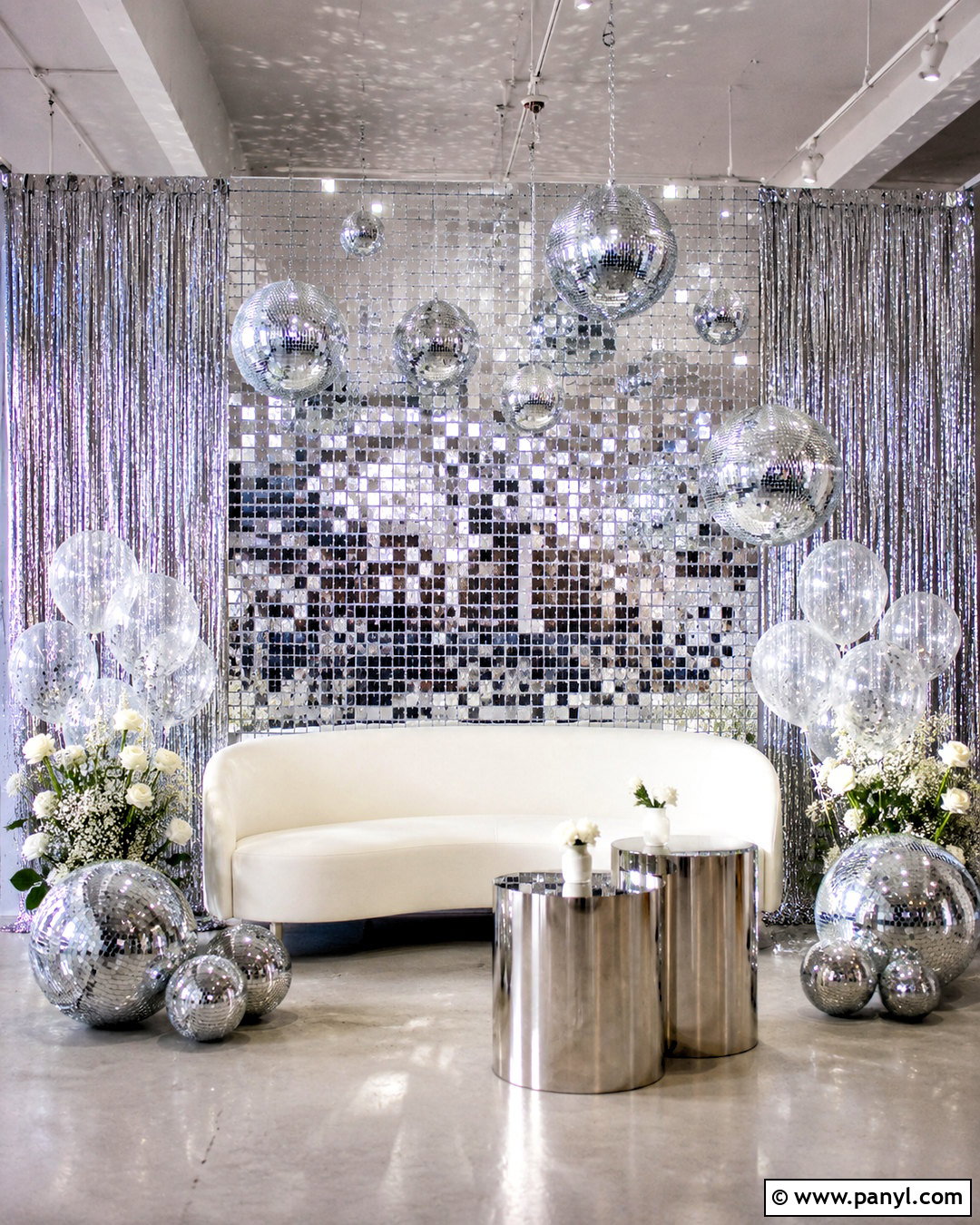 Disco Ball Mirror Backdrop - 20 mirror backdrop ideas