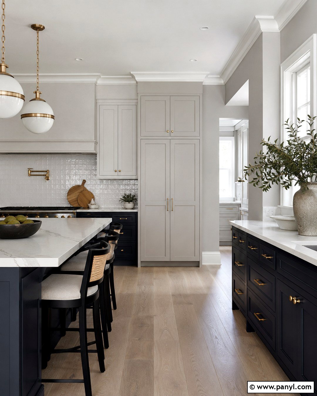 Edgecomb Gray Kitchen Walls With Navy Cabinets - 20 Edgecomb Gray Kitchen Walls