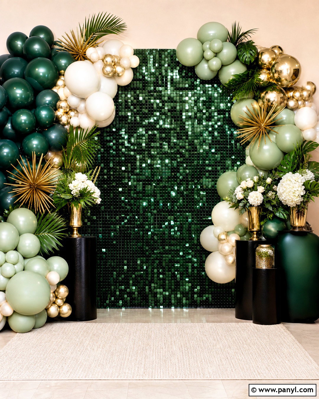Emerald Shimmer Wall With Gold Balloons - 20 shimmer wall with balloons