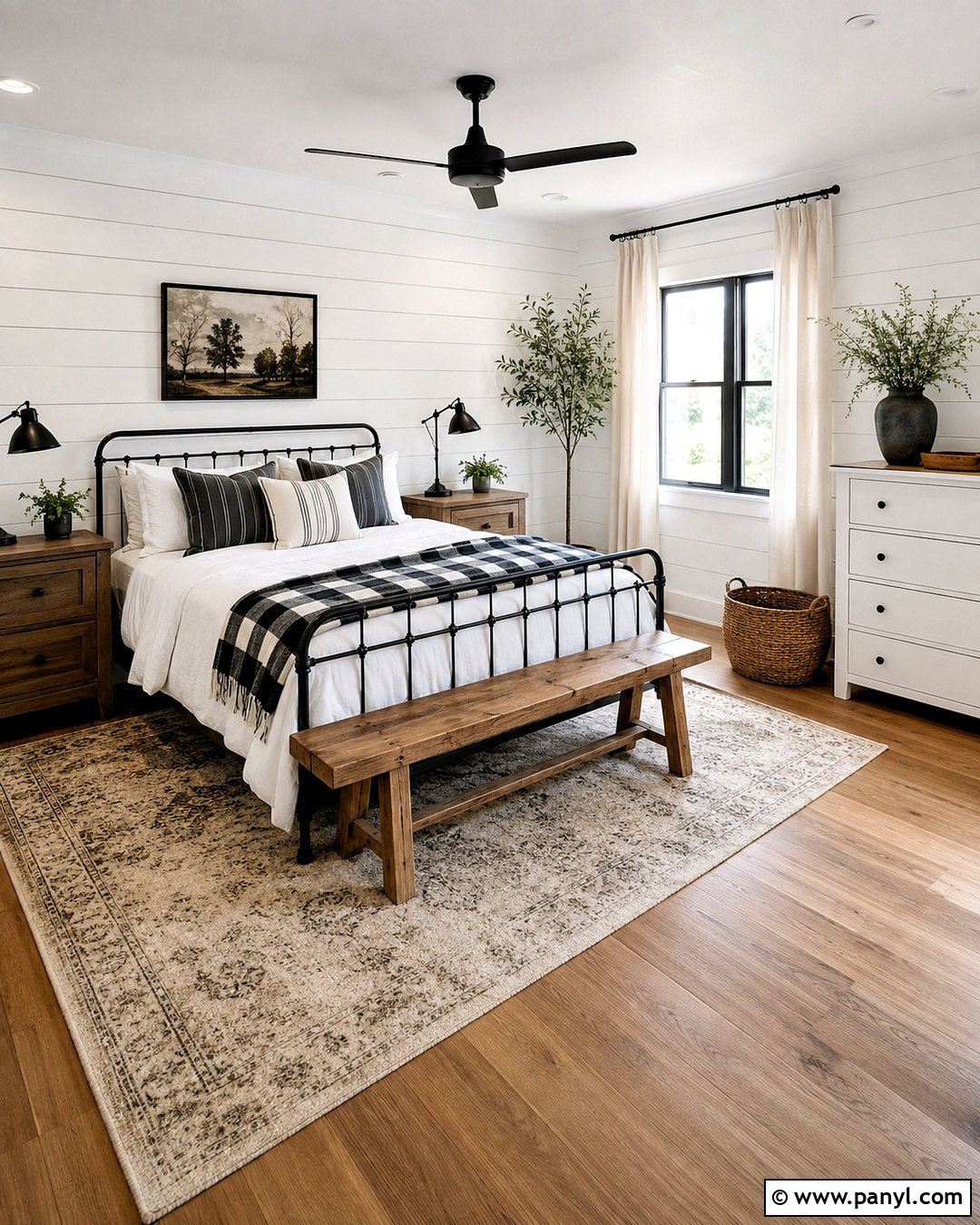 Farmhouse Black And White Bedroom - 20 black and white bedrooms