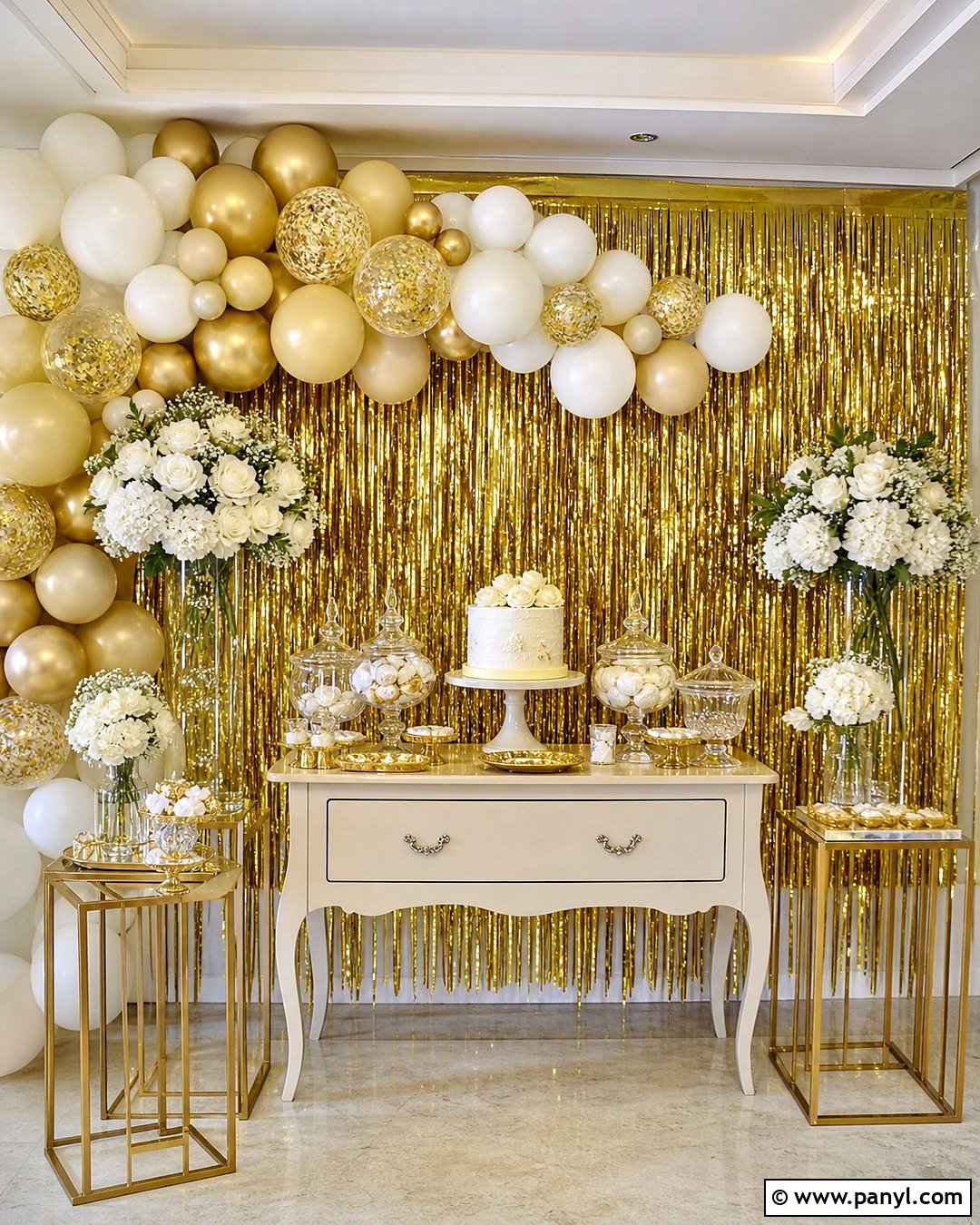 Gold Foil Wall Backdrop - 20 foil wall backdrop ideas