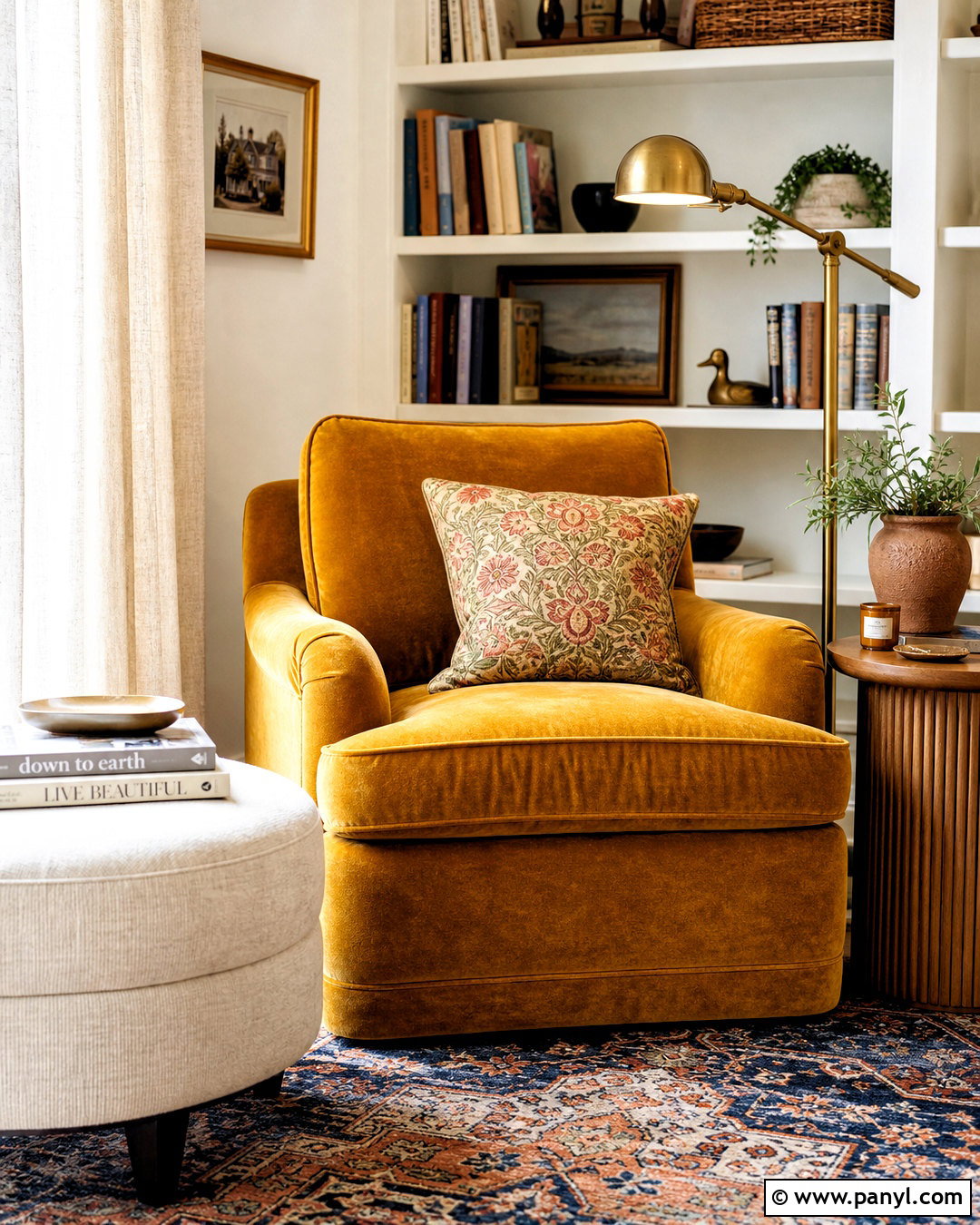 Gold Velvet Reading Corner - 20 gold texture ideas