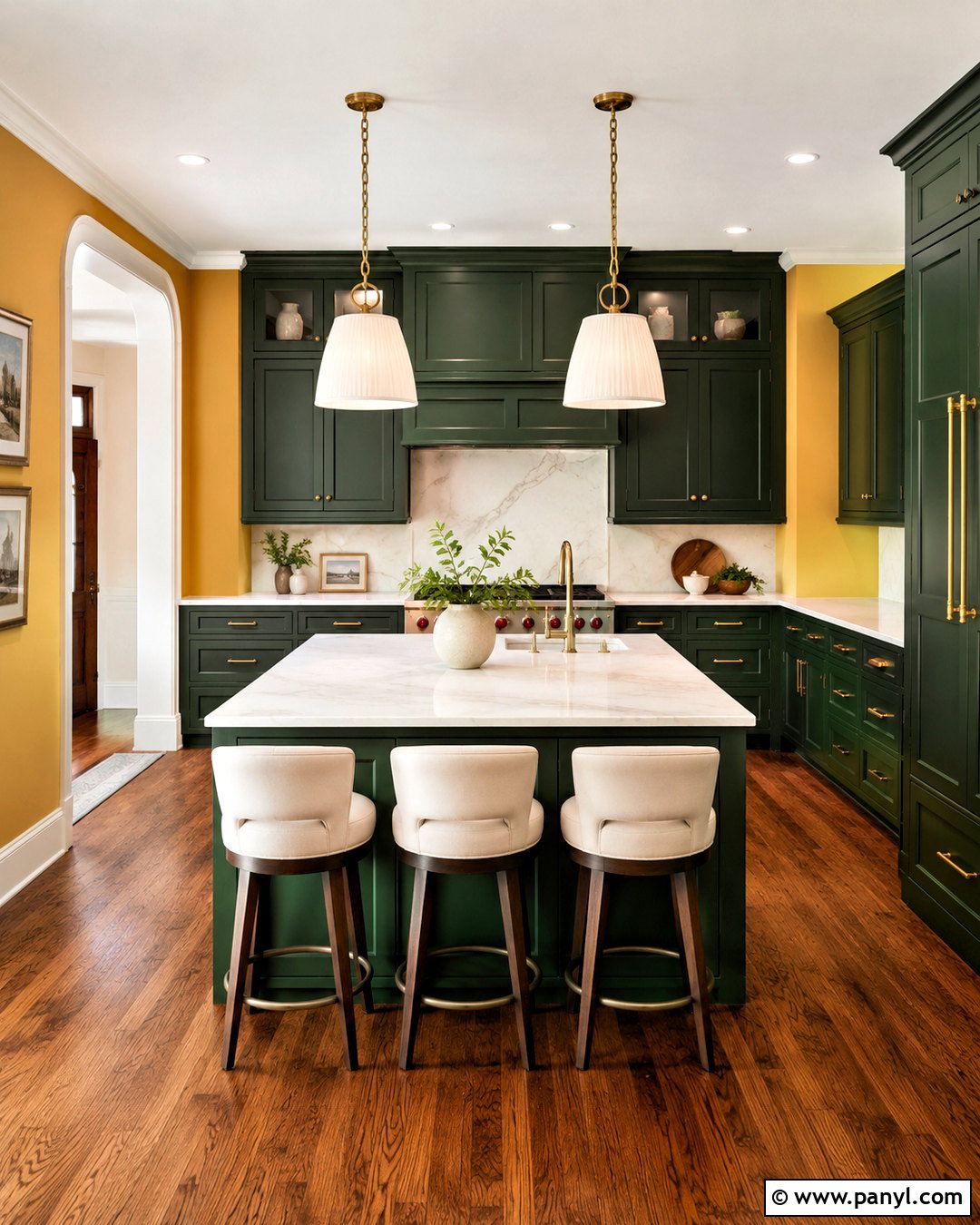 Golden Yellow Walls With Hunter Green Cabinets - 20 Yellow Wall Green Cabinets