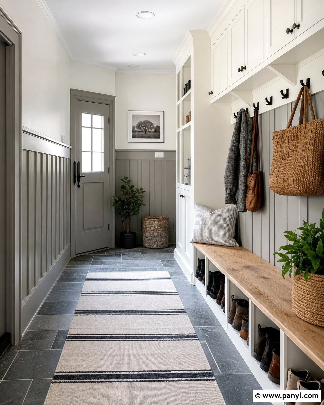 Grey And White Mudroom Walls - 30 Grey And White Walls