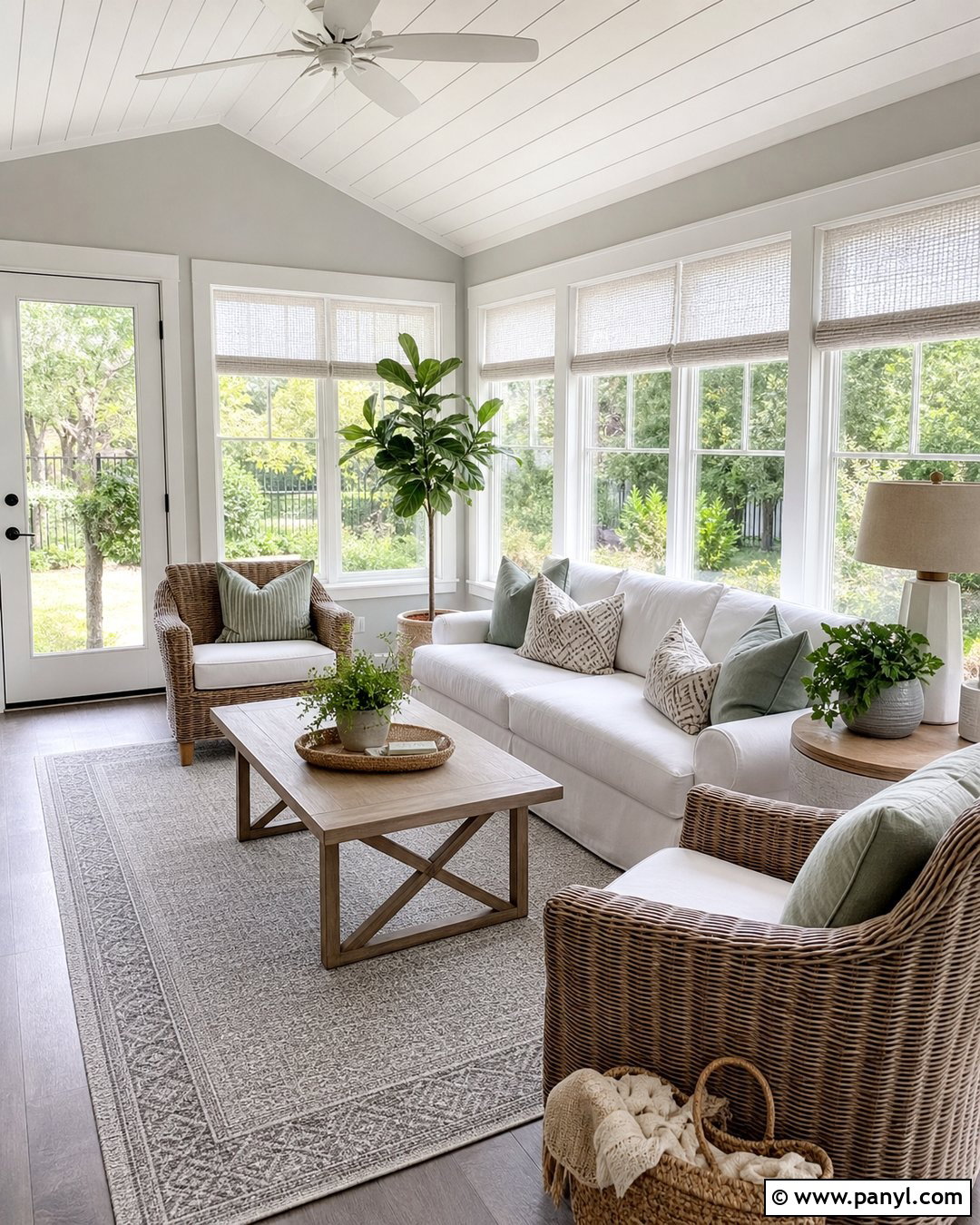 Grey And White Sunroom Walls - 30 Grey And White Walls