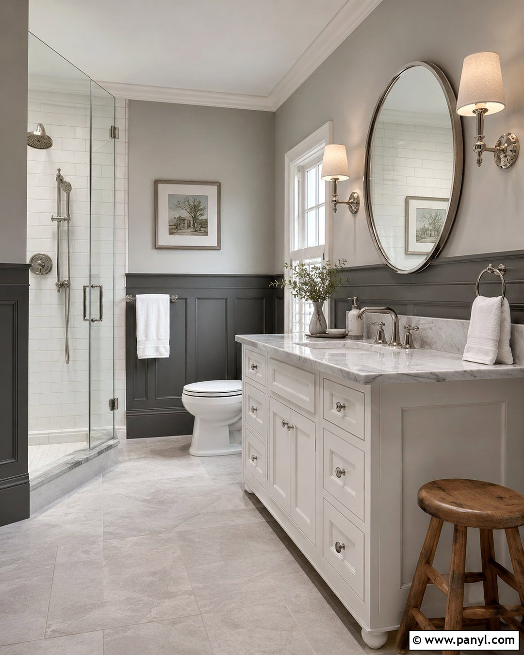 Grey Bathroom With Paneling - 20 Bathrooms With Grey Walls