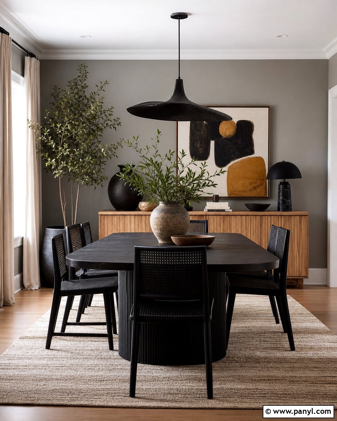 Grey Wall Dining Room With Black Furniture - 30 Grey Wall Interior Ideas
