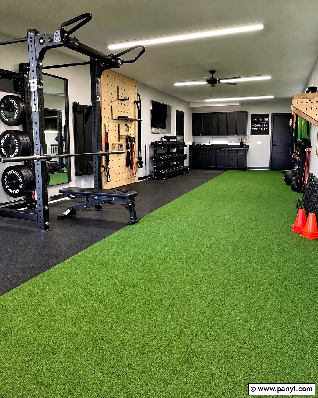 Home Gym With Turf - 20 gym decorating ideas