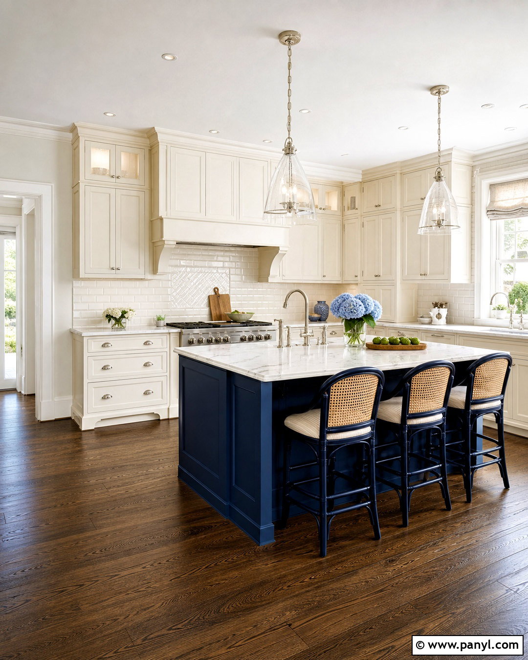 20 Ivory Kitchen Cabinets Color Palettes for a Luxe Look