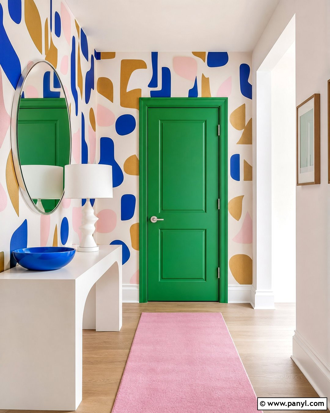 Kelly Green Door With Abstract Wall - 20 Green Door With Patterned Wall Ideas