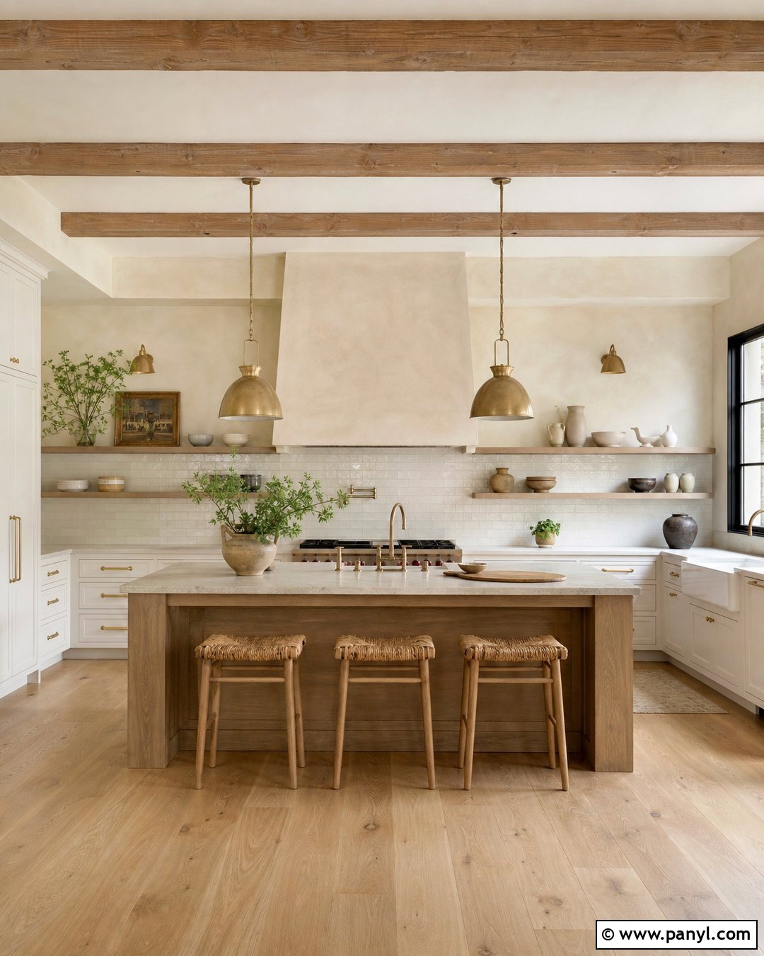 Kitchen With Cream Limewash Walls - 30 cream limewash walls