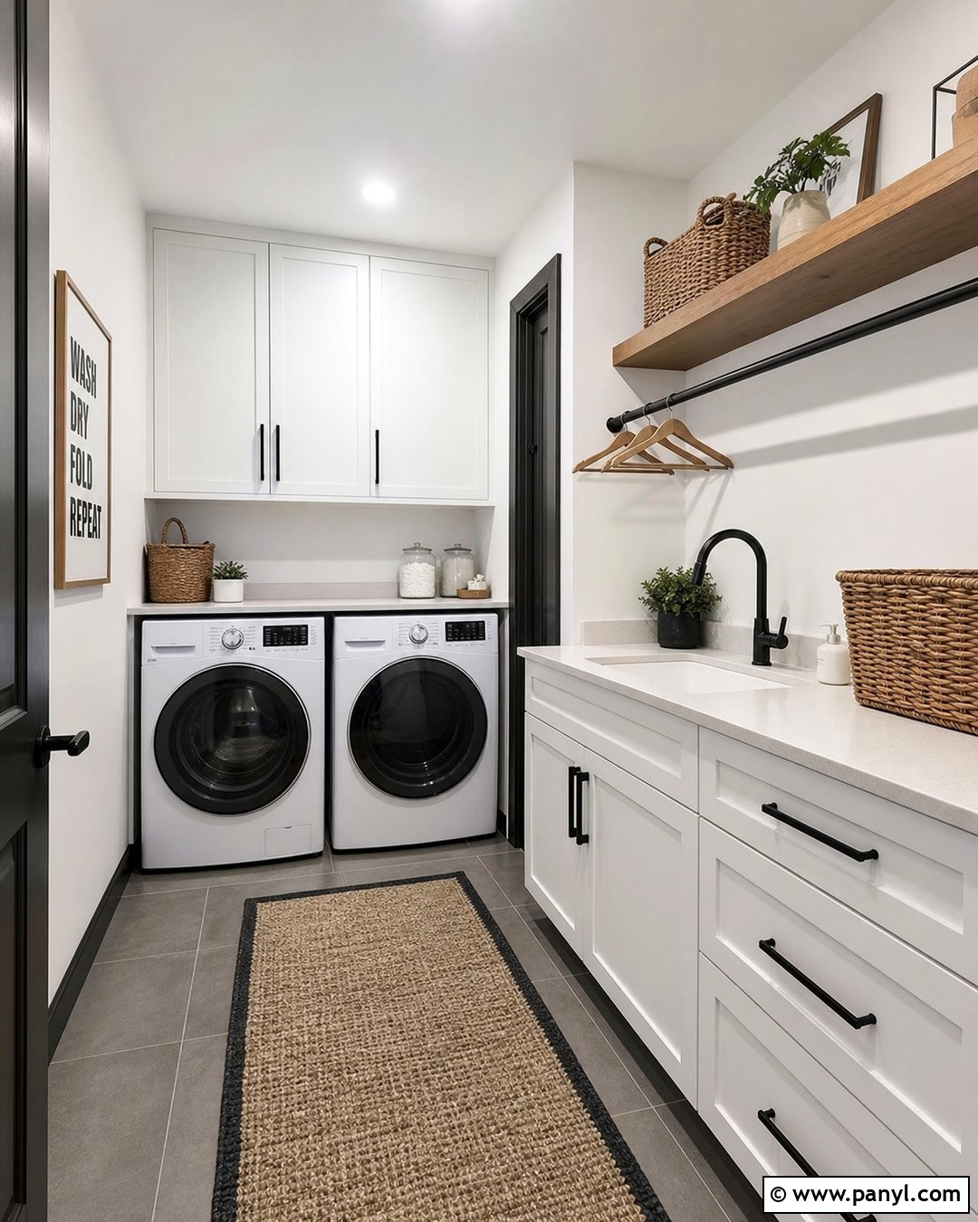 Laundry Room With White Walls And Black Baseboards - 20 White Walls Black Baseboards