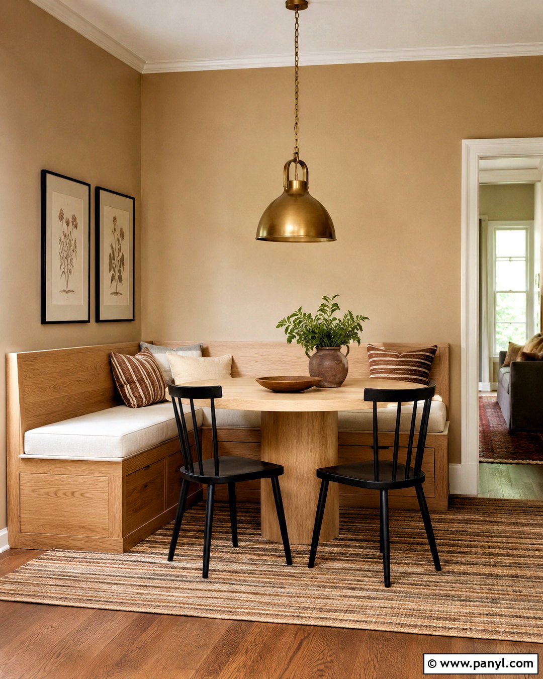 Light Brown Dining Nook With Banquette Seating - 20 light brown room ideas