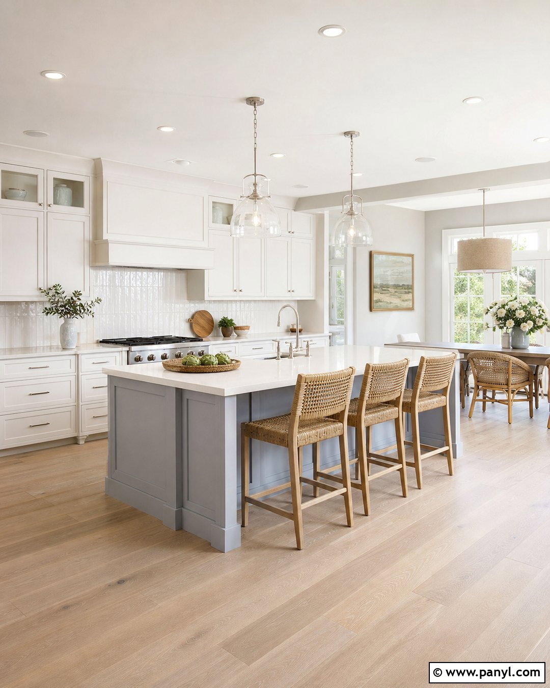 Light Gray Kitchen Walls In A Coastal Kitchen - 30 Light Gray Kitchen Walls