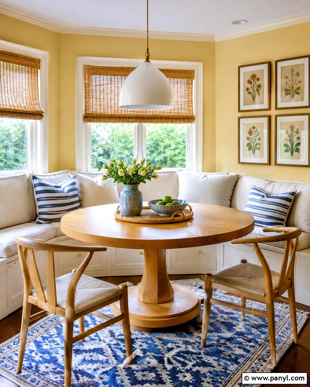 Light Yellow Breakfast Nook - 40 light yellow walls