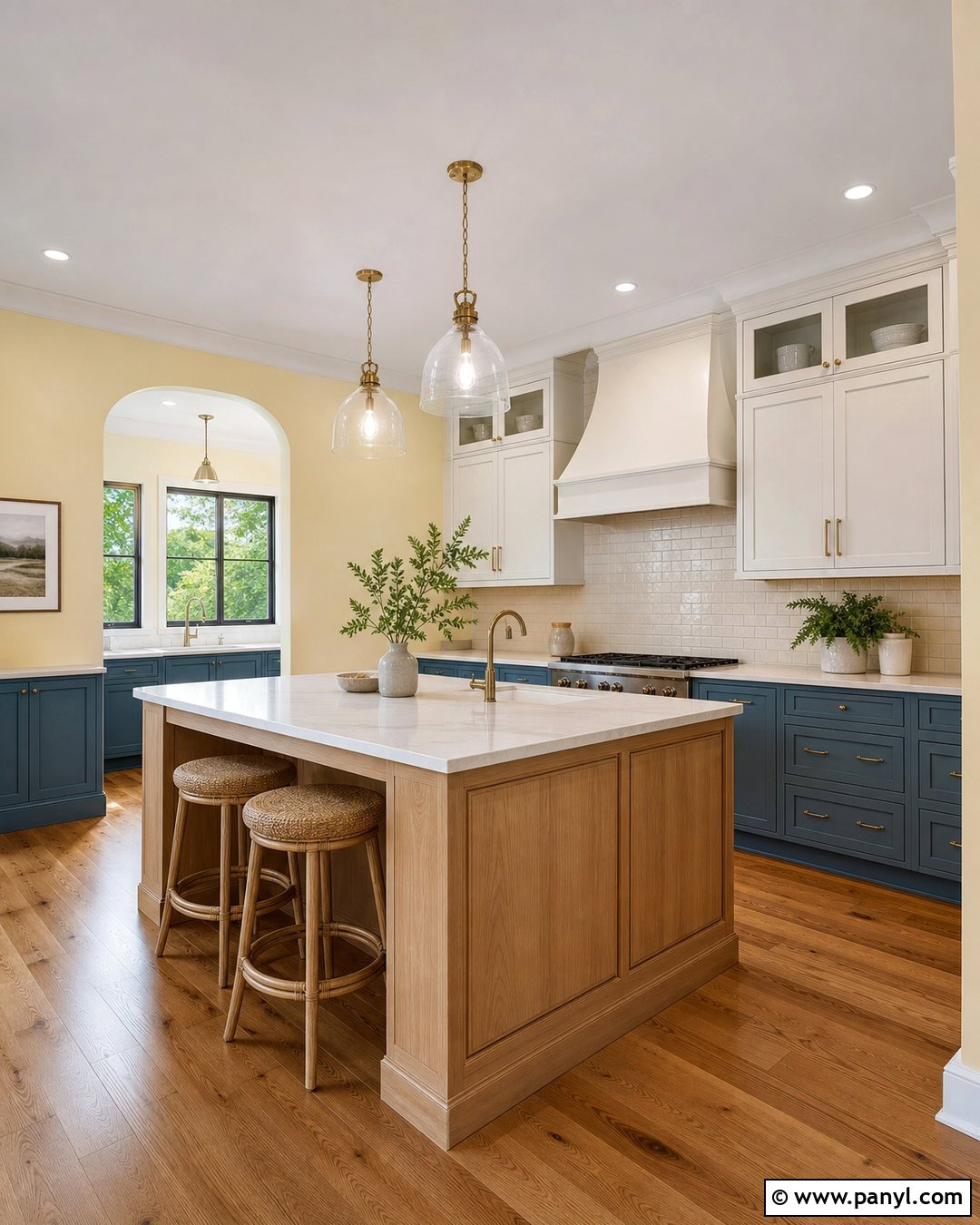 Light Yellow Kitchen Walls With Two Tone Cabinets - 35 Light Yellow Kitchen Walls