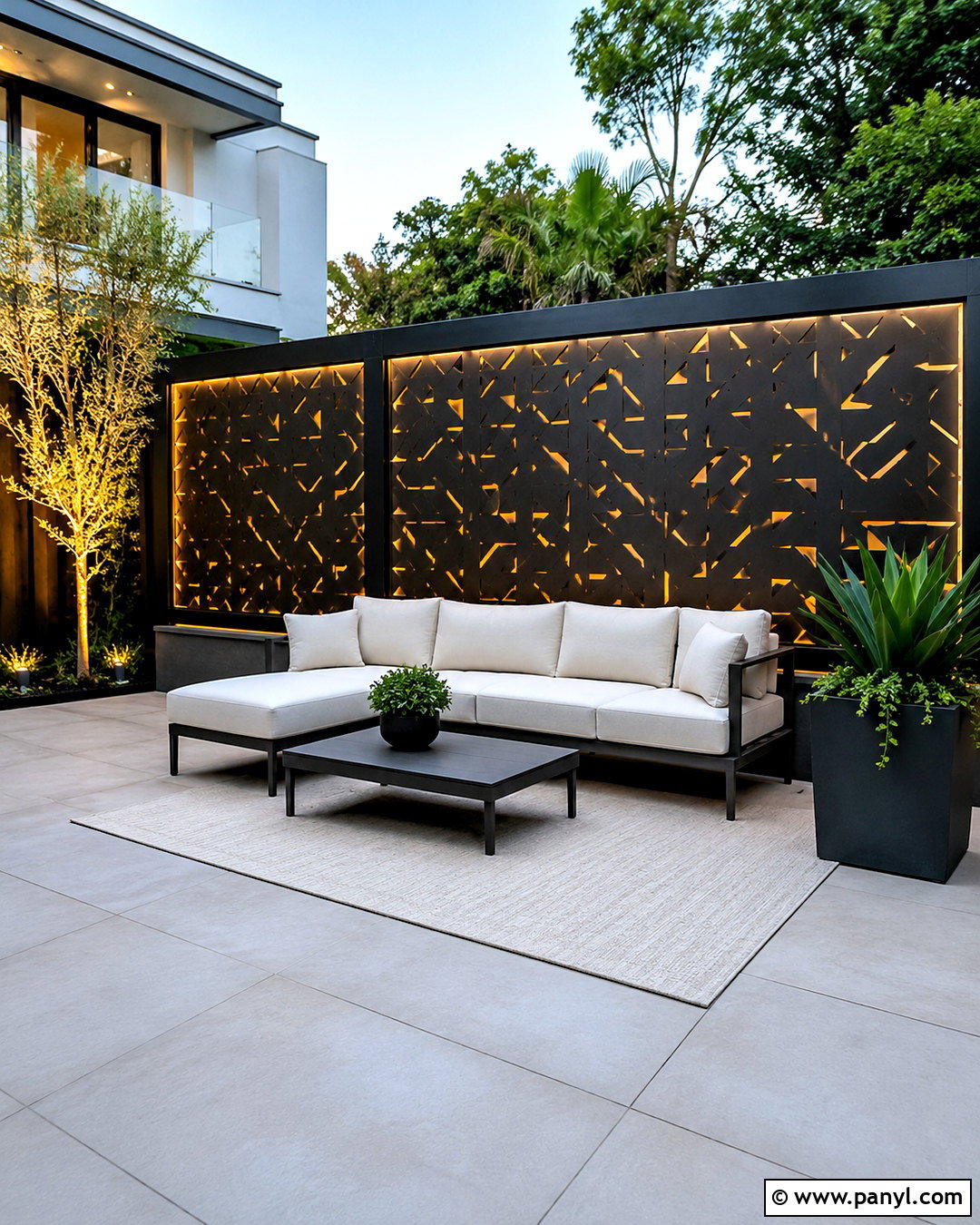 Metal Privacy Patio Wall - 20 outdoor patio wall ideas