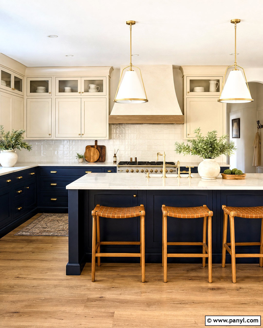 Navy Blue And White Kitchen With Brass Hardware - 20 navy blue and white kitchen ideas