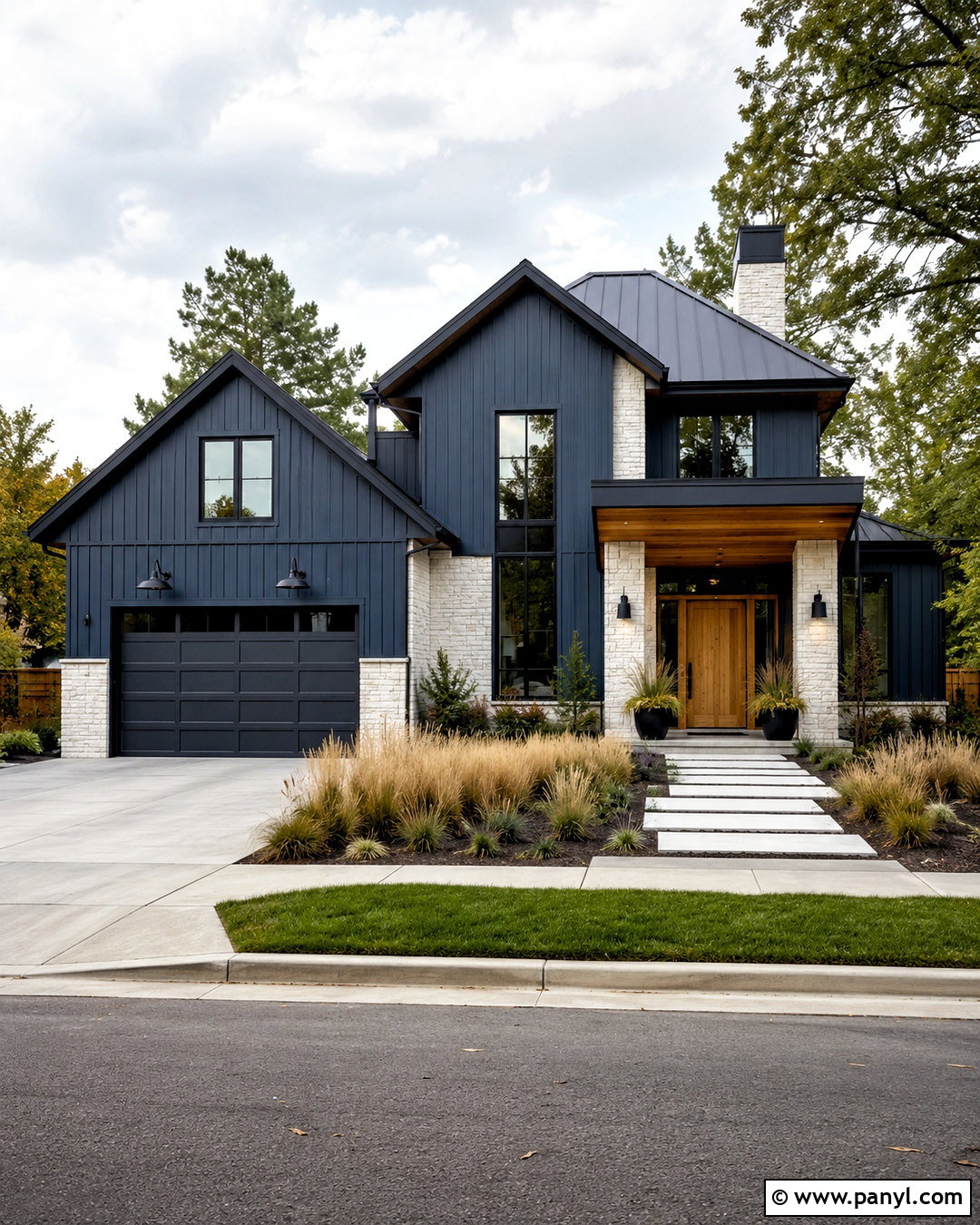 Navy Blue Exterior With Black Trim - 20 navy blue exterior house colors
