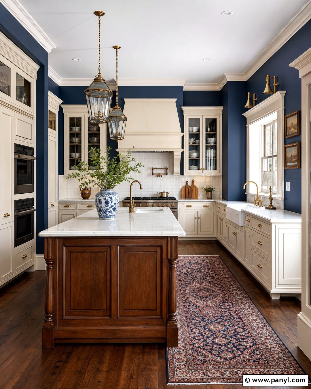 Navy Blue Kitchen Walls In A Traditional Kitchen - 30 navy blue kitchen walls